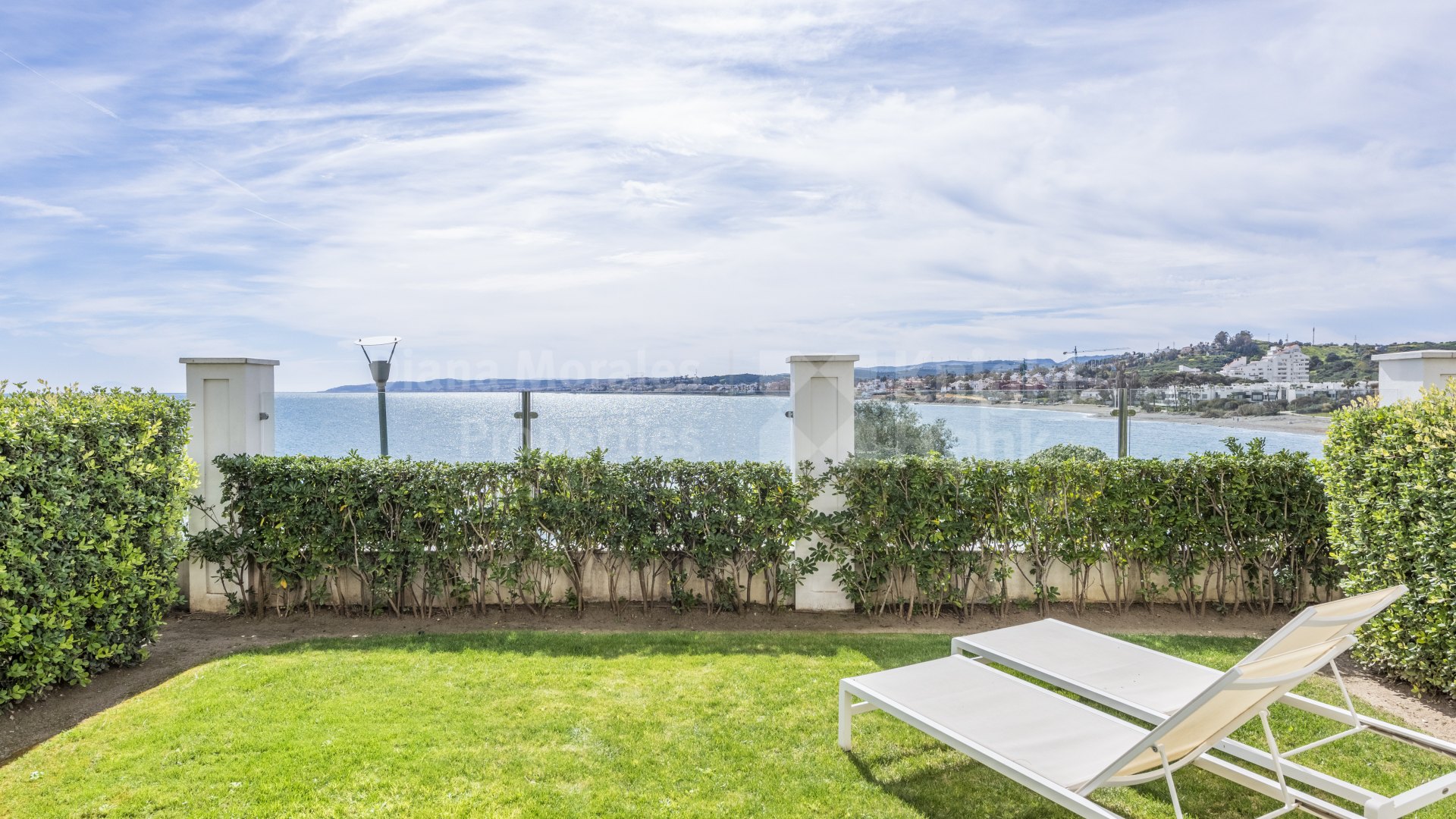 Doncella Beach, Appartement au rez-de-chaussée avec vue sur la mer à vendre