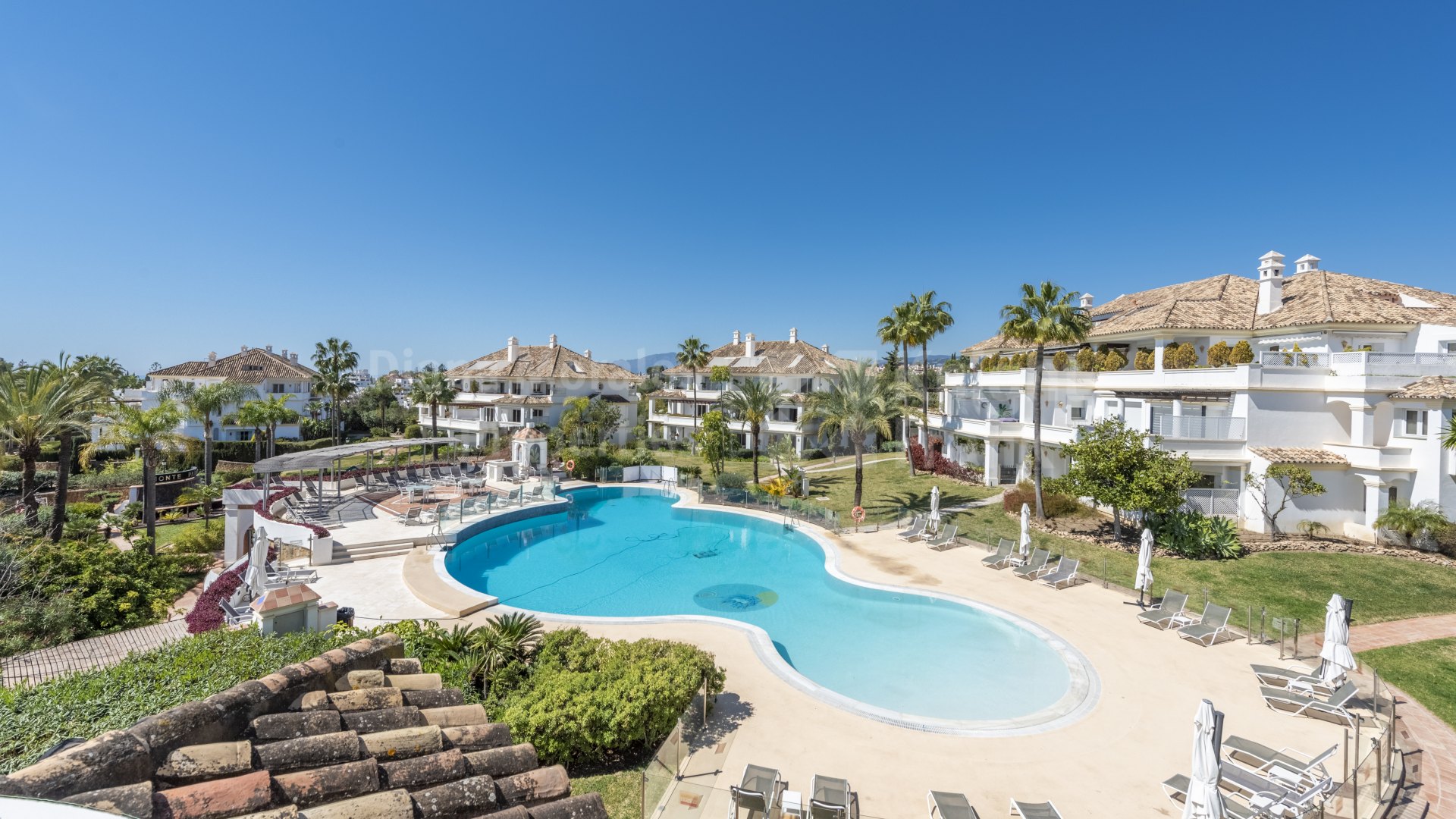 Monte Paraiso, Duplex penthouse for sale in Marbella Golden Mile