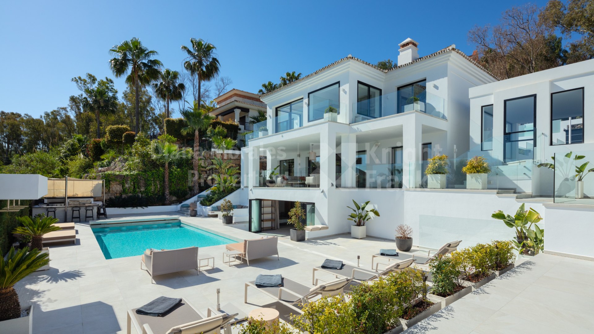 Los Naranjos de Marbella, Atemberaubende 5-Schlafzimmer-Villa in Marbellas Golf Valley