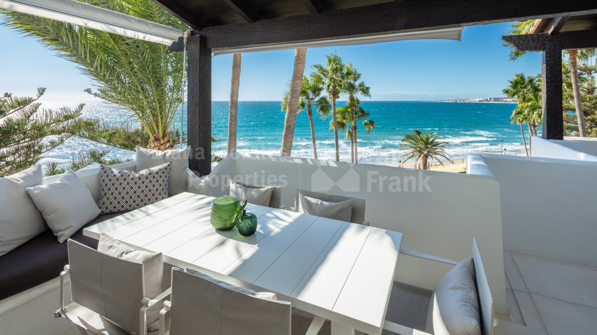 Marina de Puente Romano, Magnifique duplex en bord de mer