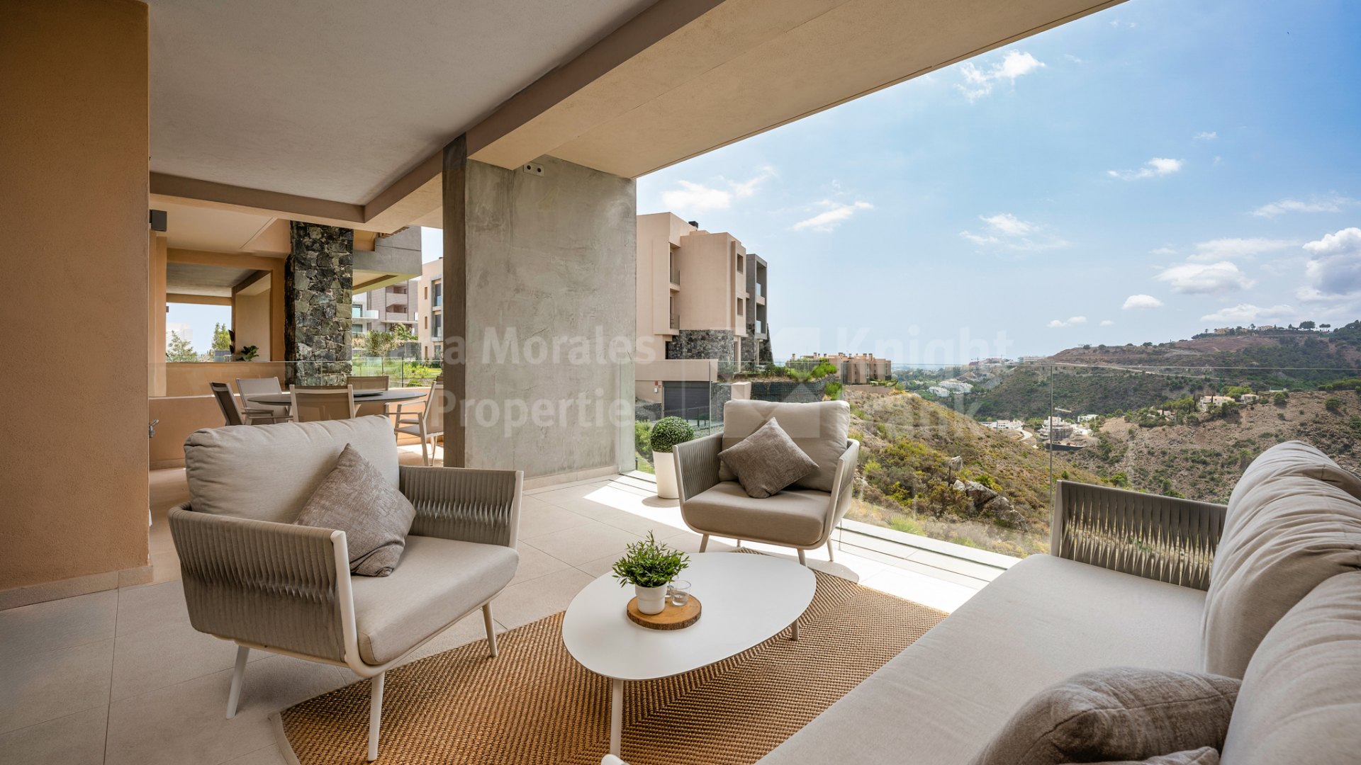 Apartment with panoramic views in El Real de La Quinta