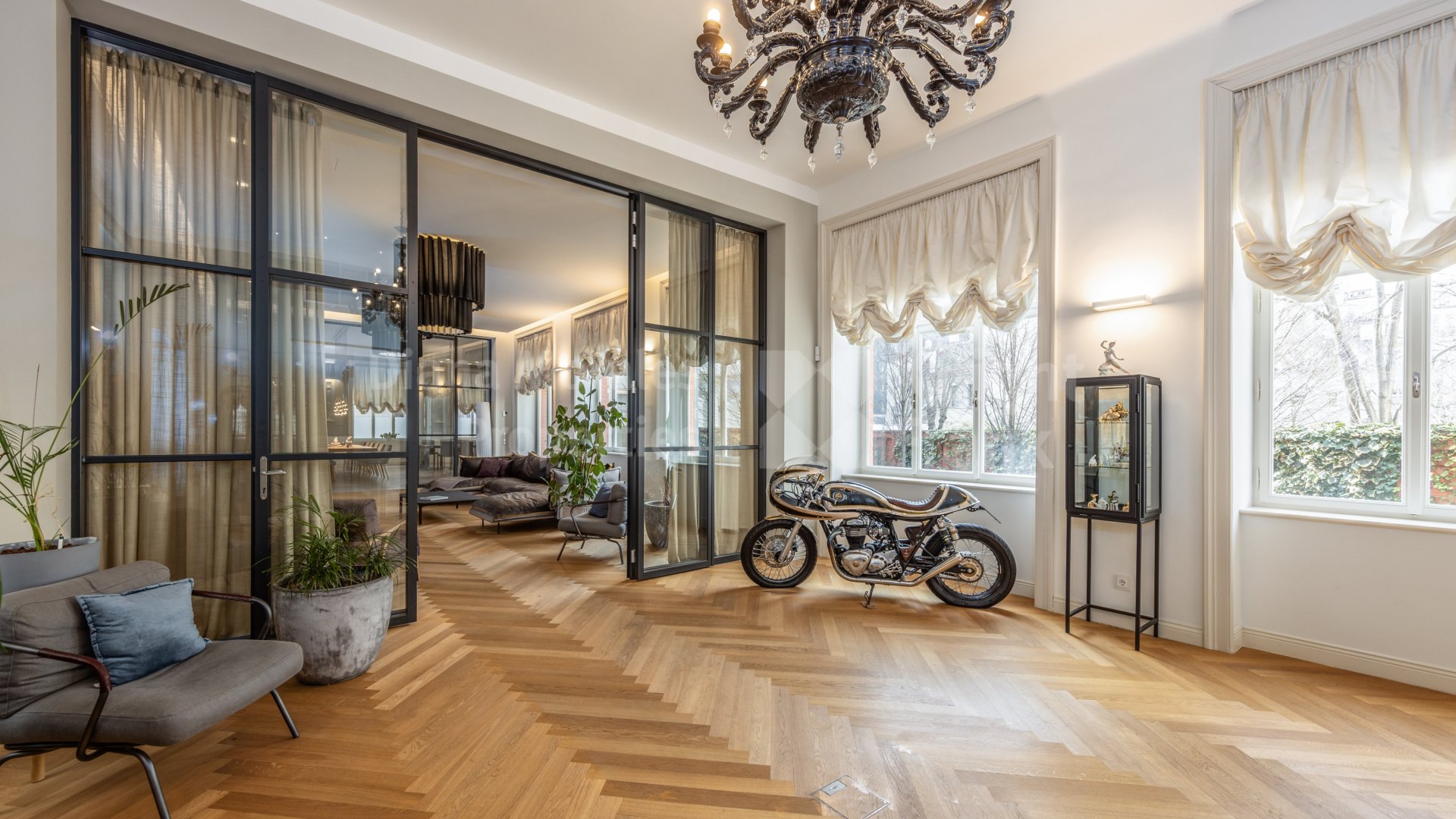 Vienna Townhouse Masterpiece: Elegance Meets Modern Luxury