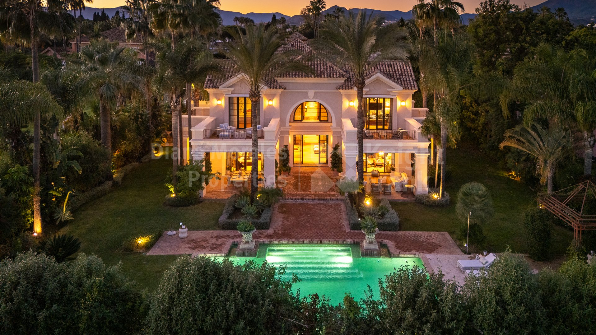 Außergewöhnliche Villa in Guadalmina Baja