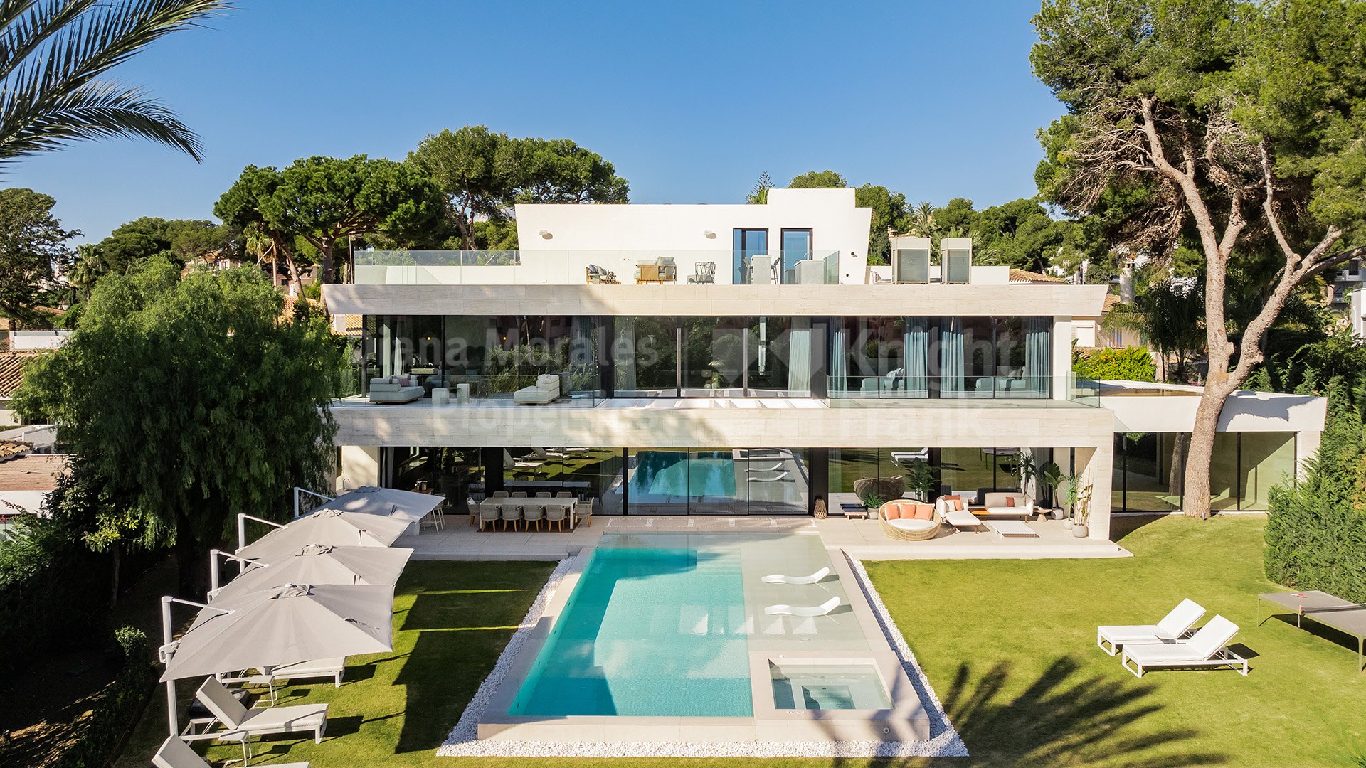 Los Monteros, Вилла на пляже, построенная двумя лучшими архитектурными бюро Испании - AMES и A-cero.