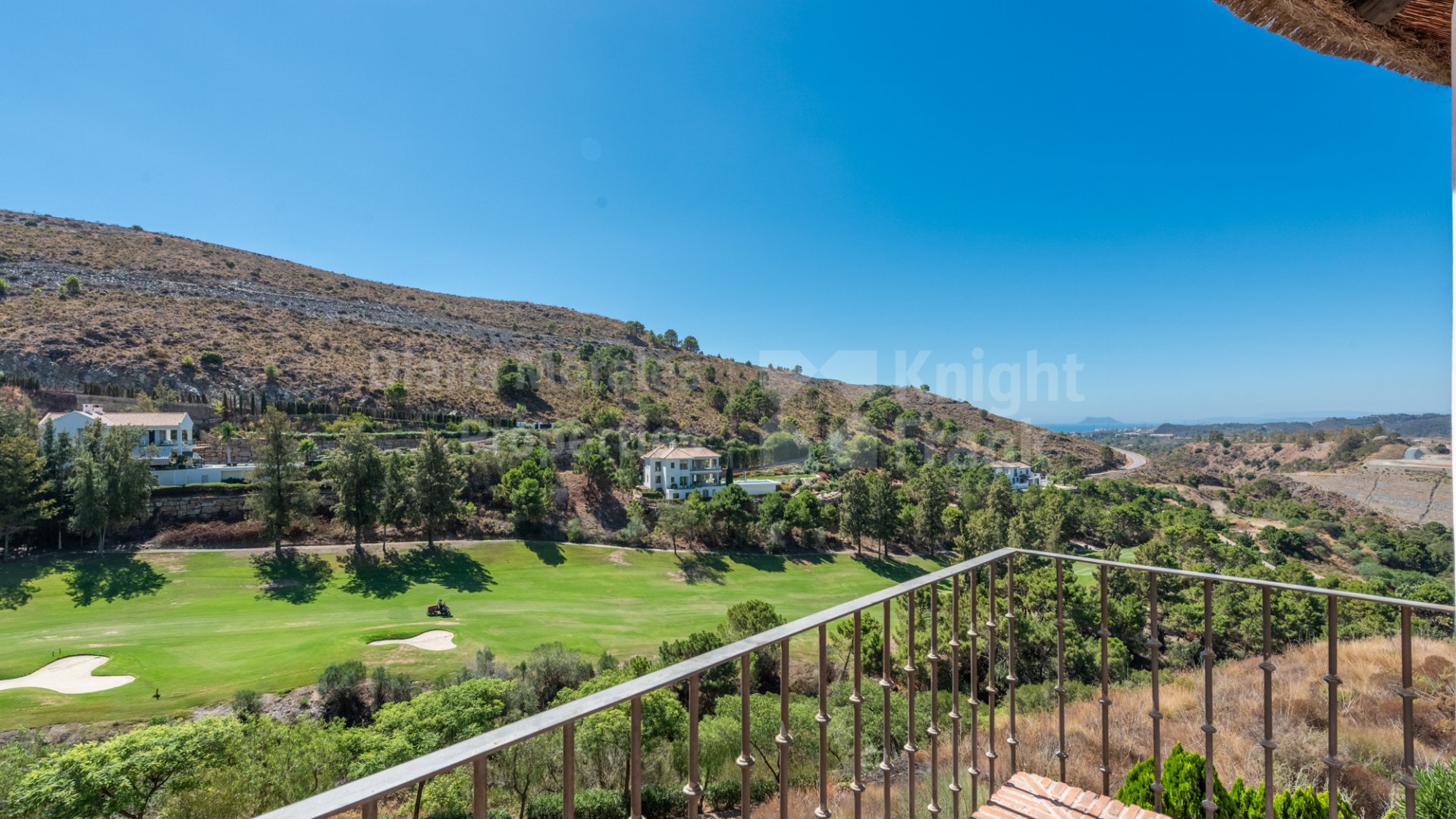 Villa avec vue sur la mer et le golf à Marbella Club Golf Resort