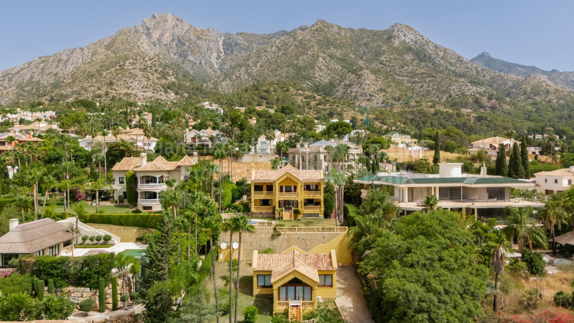 Casa Bach - Villa élégante avec maison d'hôtes à Sierra Blanca, Marbella