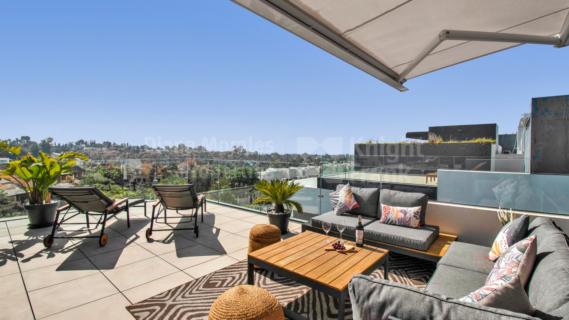 El Campanario Hills, Duplex penthouse with private pool in the New Golden Mile