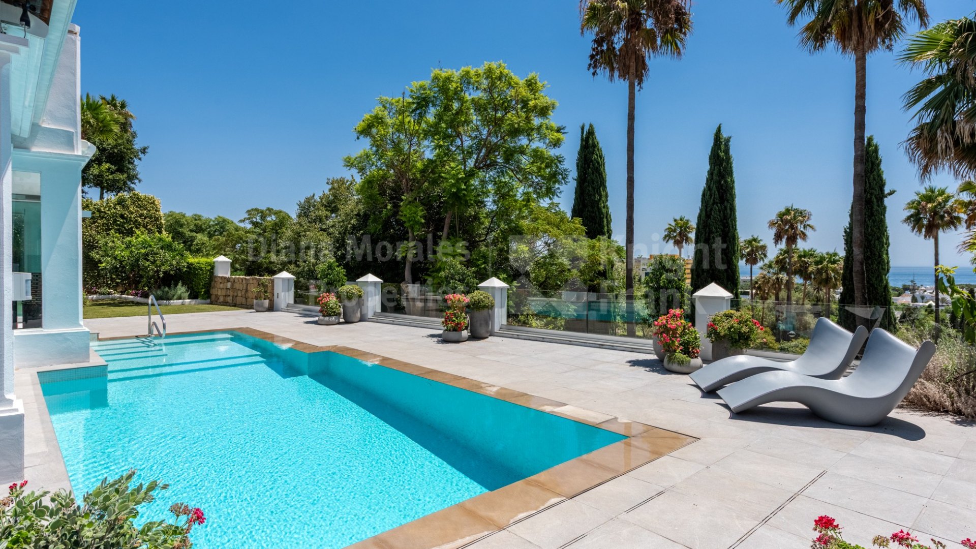 El Capricho, Villa familiar en venta en la Milla de Oro