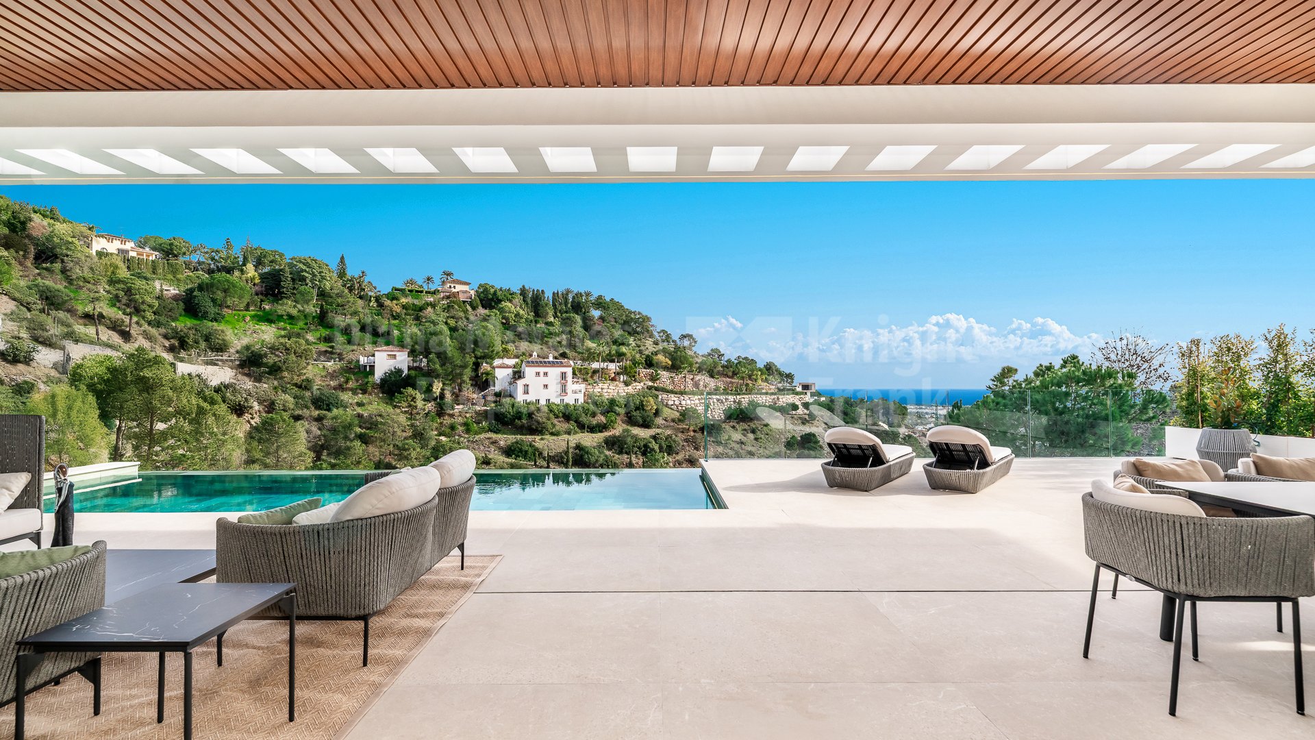 Villa Alfa, mit modernem Design und Panoramablick in El Madroñal