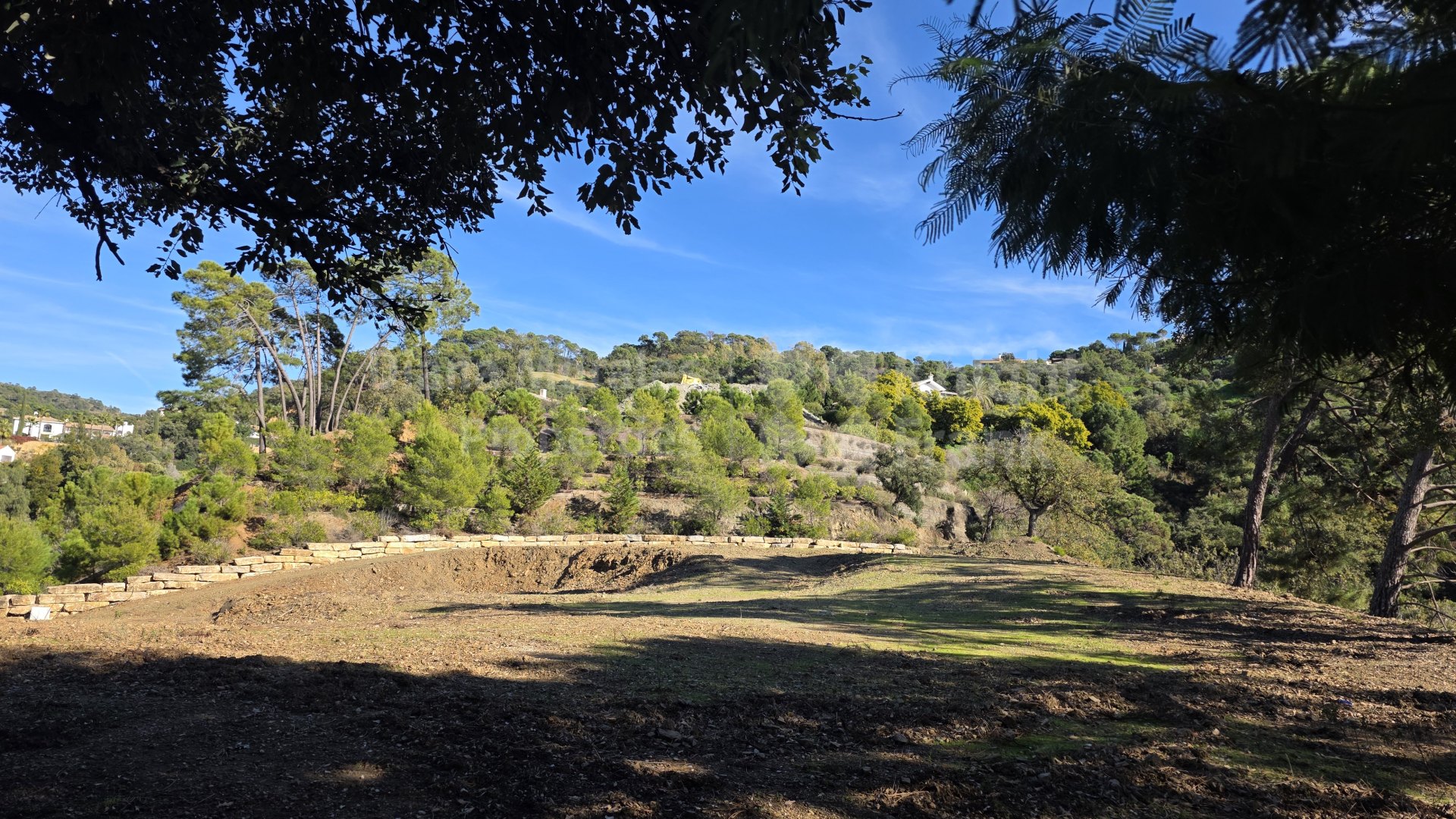 Außergewöhnliches Grundstück mit Blick auf den Golfplatz La Zagaleta