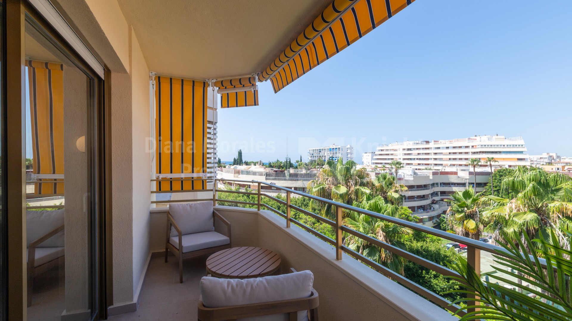 Город Марбелья, Продается пентхаус в центре города Марбелья