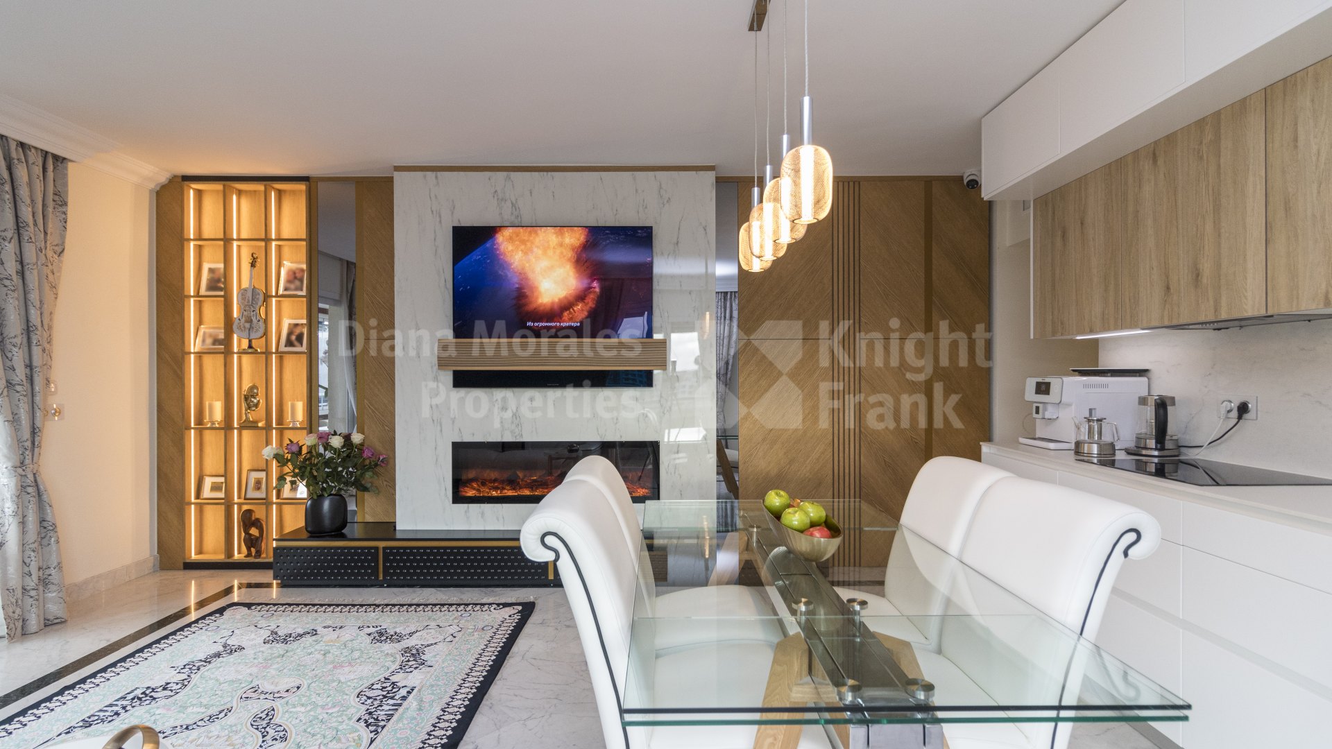 Marina Banus, Modern style apartment in Puerto Banus