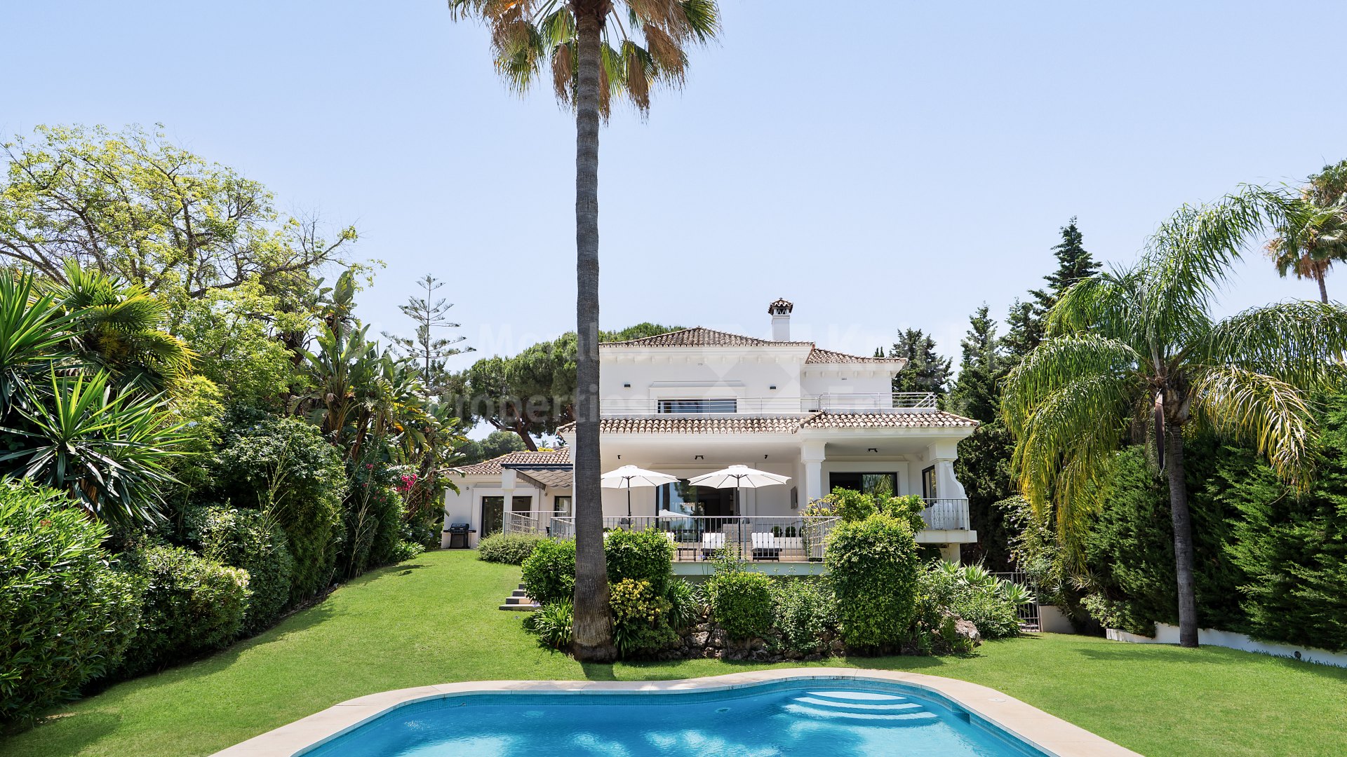Villa Mangaleta, elegant family home in Las Brisas
