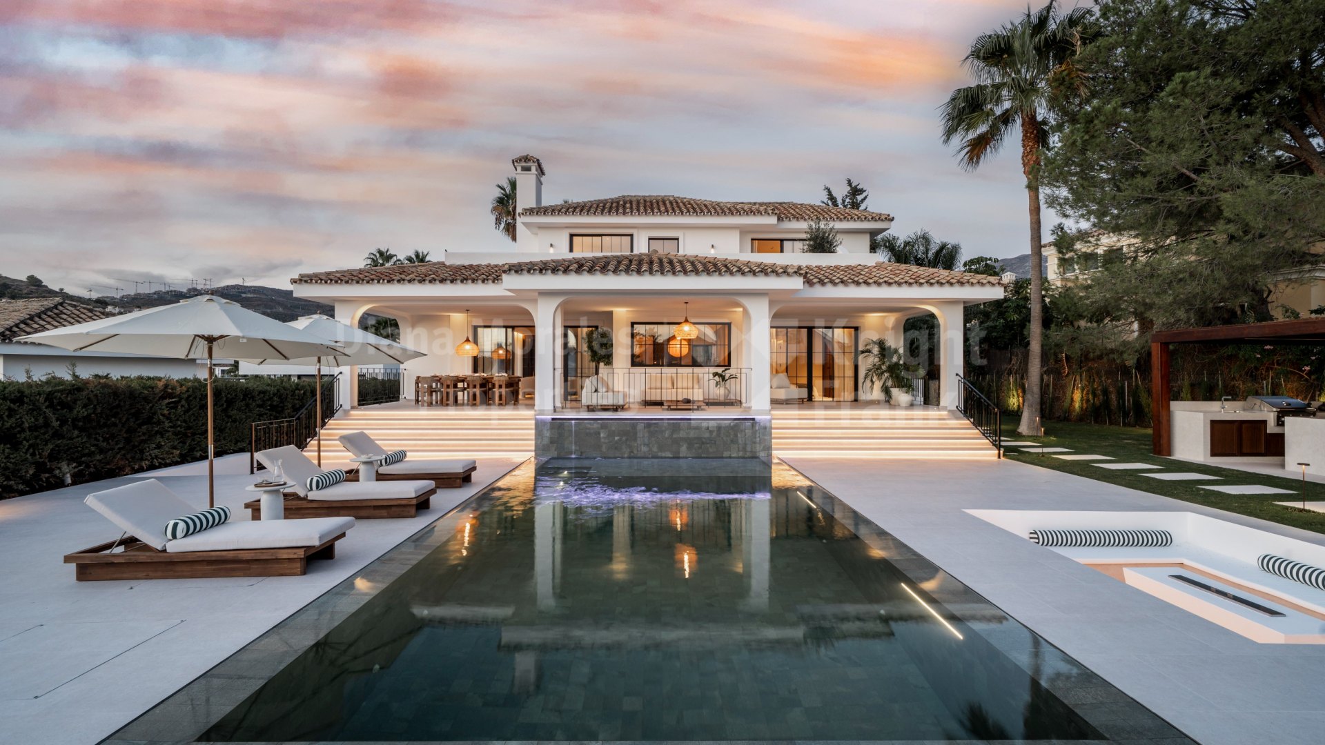 Las Brisas, Ein modernes Haus mit Außenbereichen zum Genießen