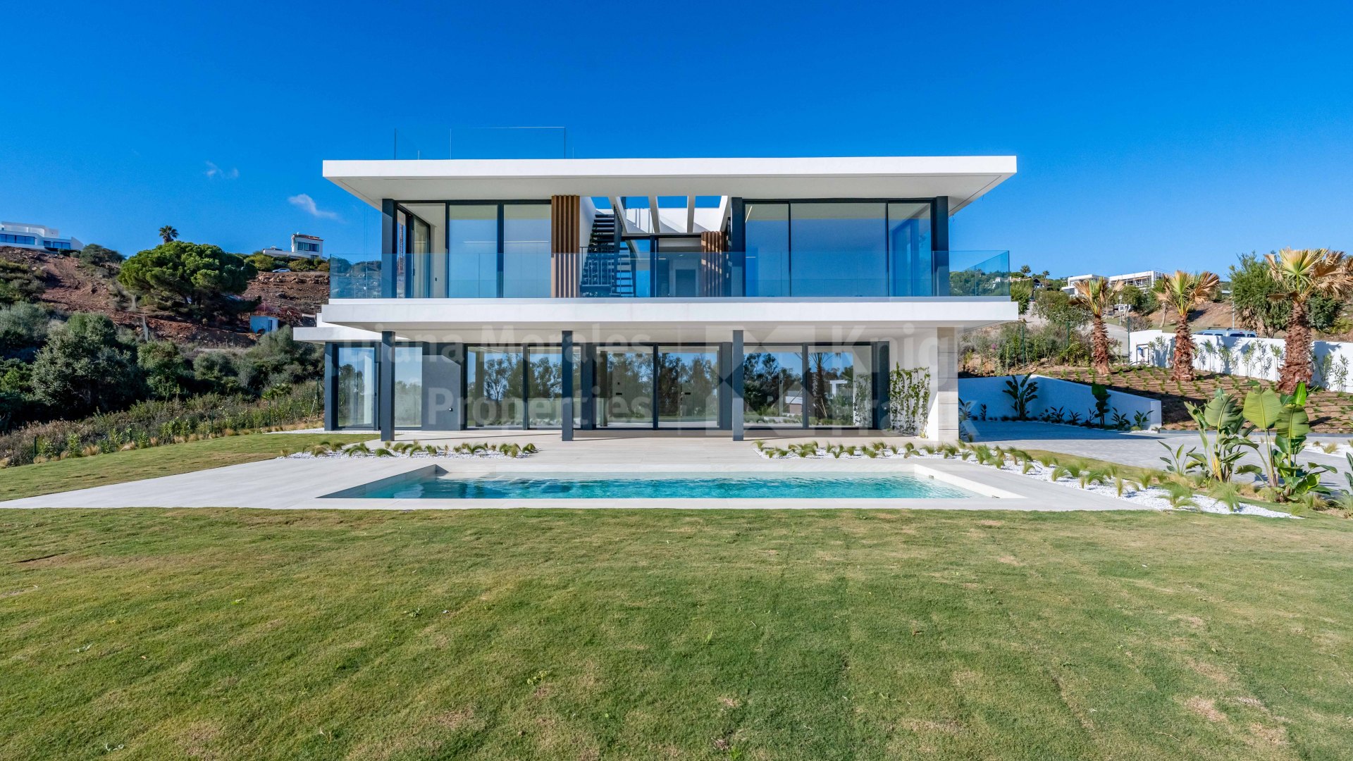 Brandneue, zeitgenössische Fünf-Zimmer-Villa in La Reserva de Sotogrande