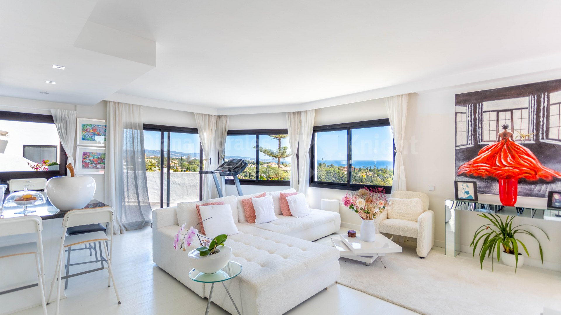 Dachgeschosswohnung mit drei Schlafzimmern in Coto Real, Goldene Meile