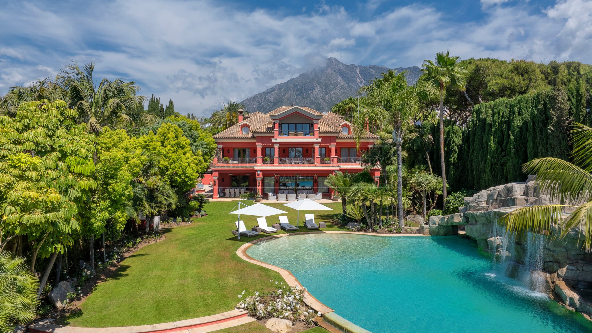 Prime Beachfront Villa on Marbella’s Golden Mile