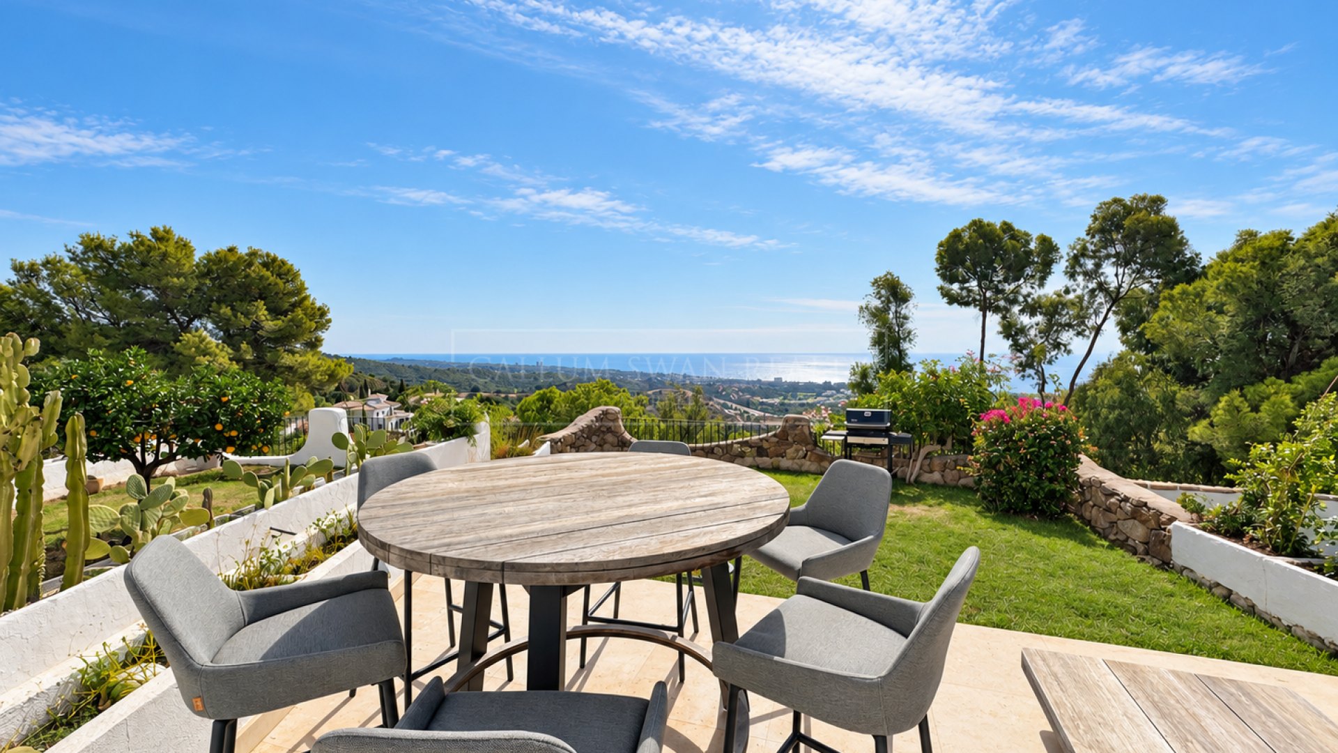South-Facing Four-Bedroom Townhouse with Sea Views in Los Altos de los Monteros