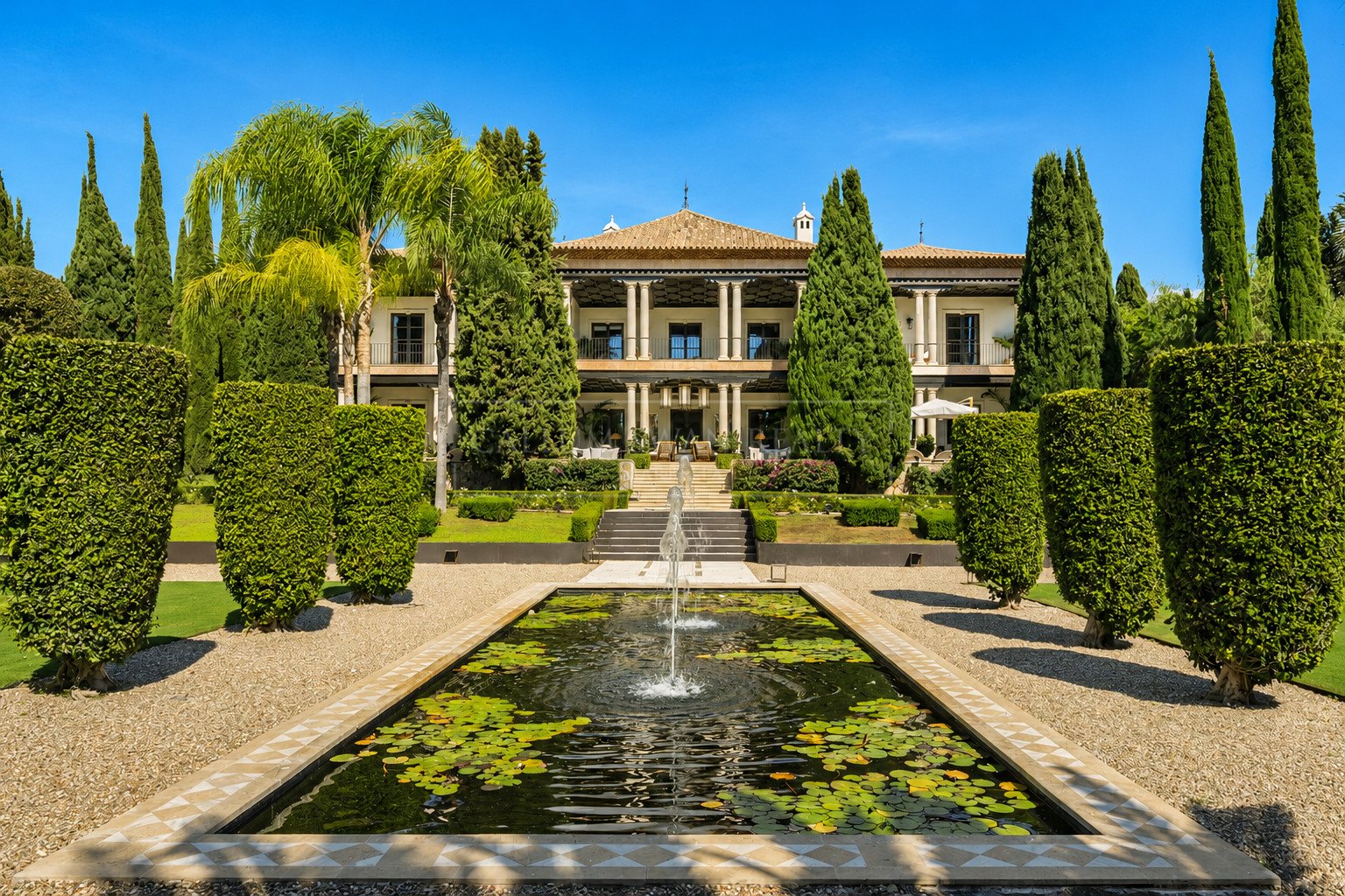 Finca neoclásica en la Milla de Oro de Marbella