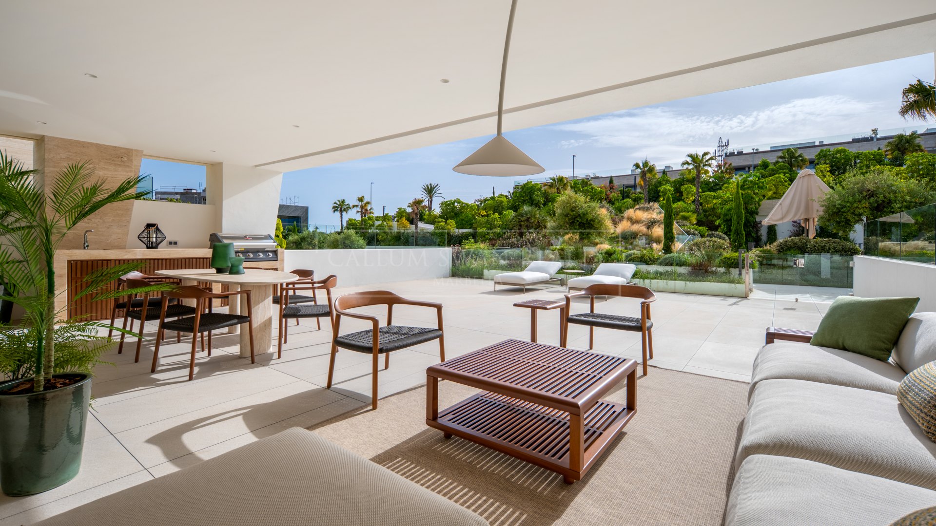 Appartement duplex au rez-de-chaussée de quatre chambres à vendre à Epic Marbella, Golden Mile