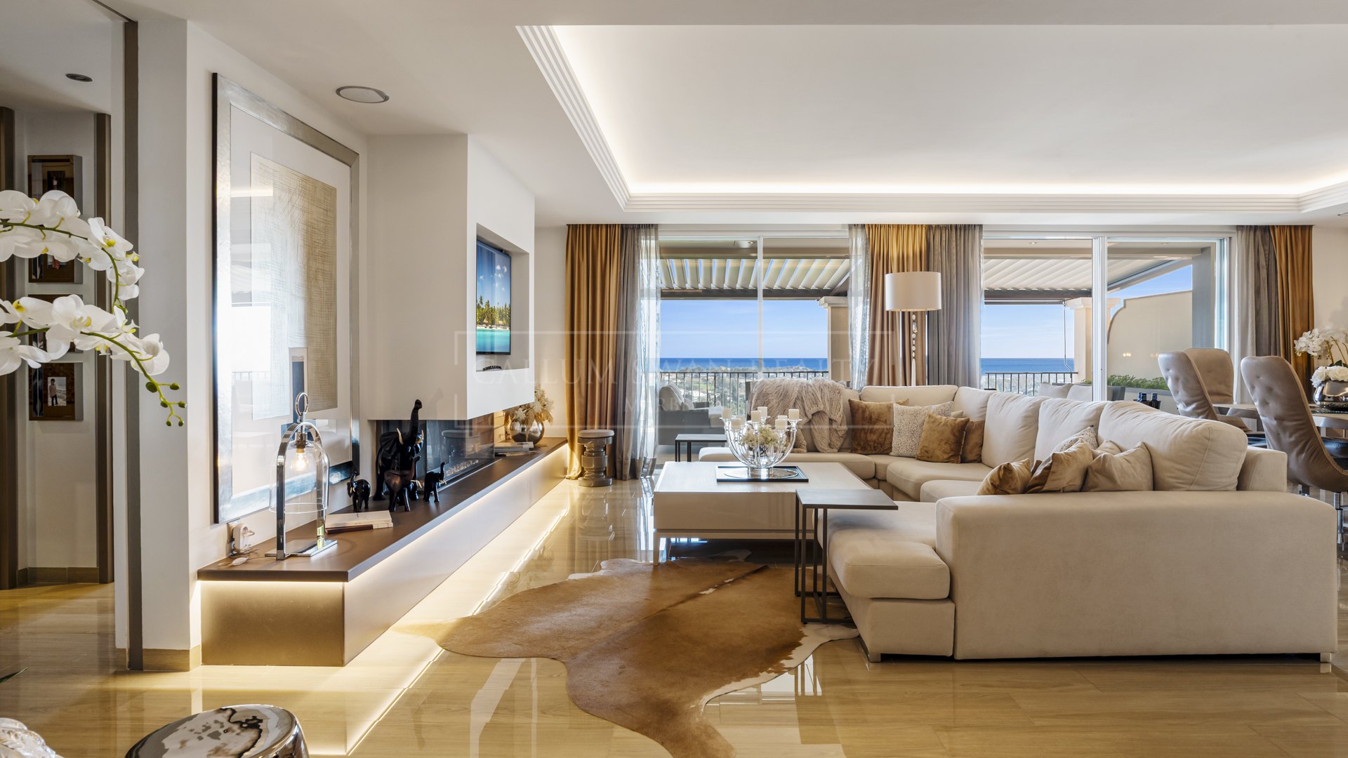 Penthouse quatre chambres avec vue sur la mer et solarium à Los Almendros, Benahavís