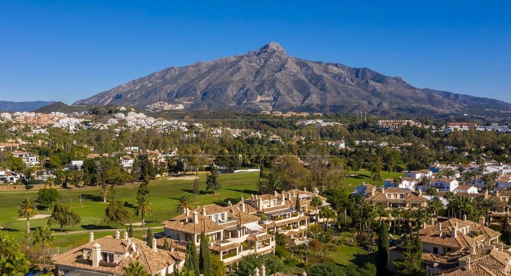 Spacious Duplex Penthouse in Nueva Andalucia’s Golf Valley, Marbella