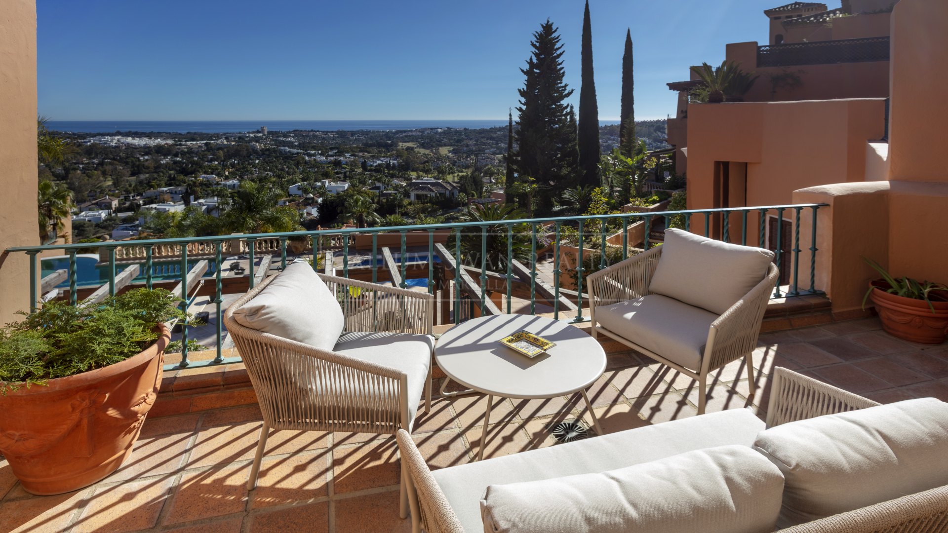 Duplex Penthouse for sale in Nueva Andalucia