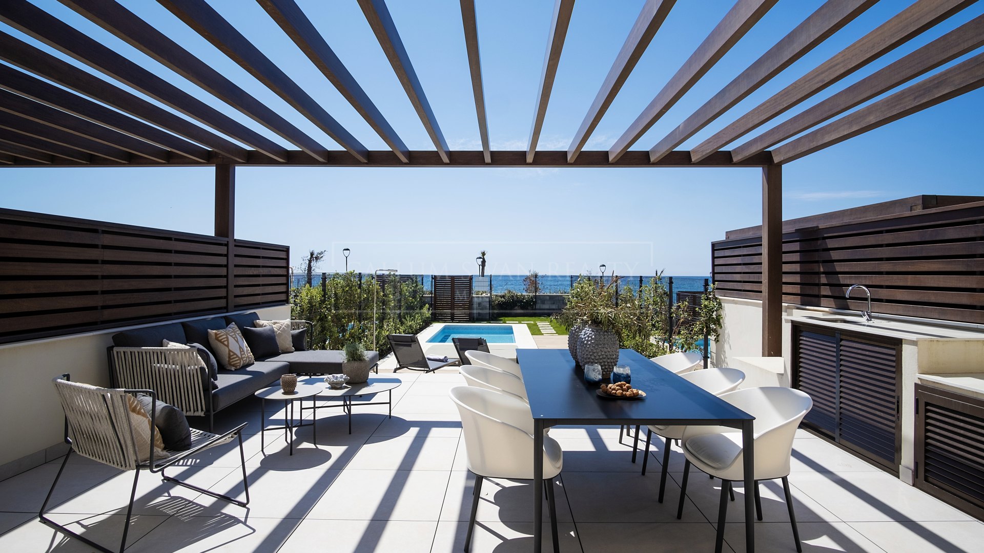 Luxury frontline beach bungalow on the New Golden Mile