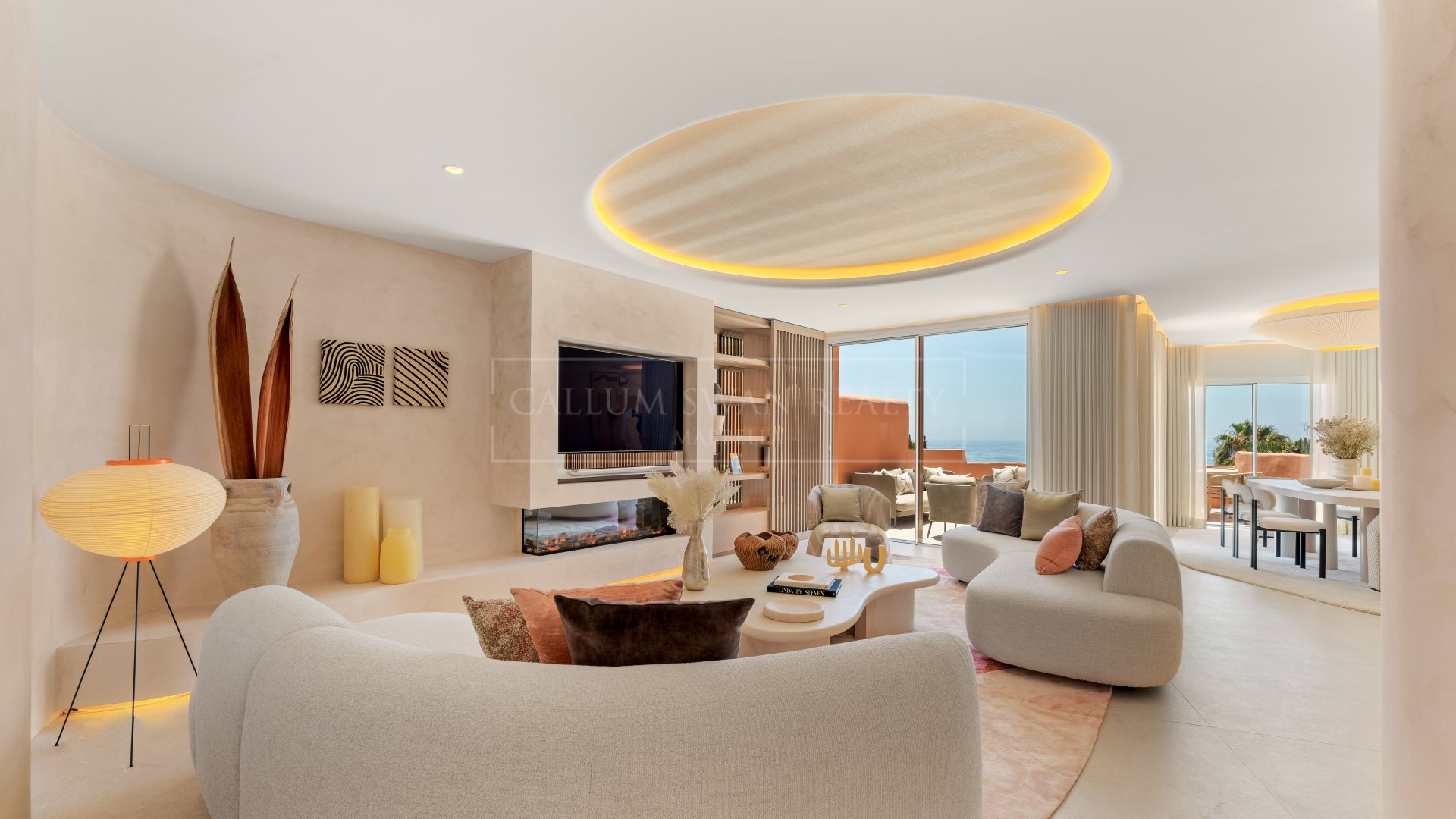 Frontline beach duplex-penthouse with panoramic sea views