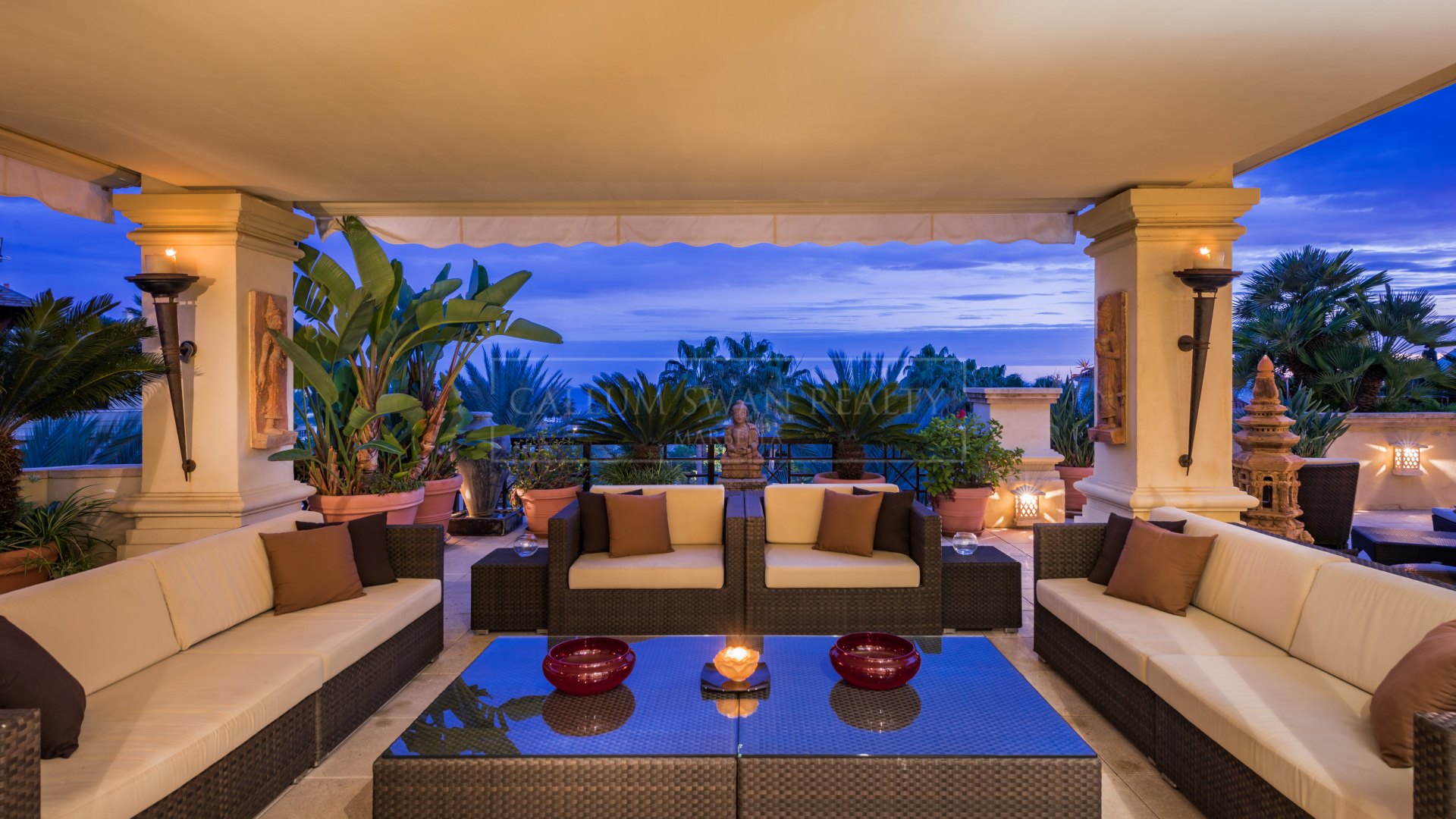 Duplex Penthouse for sale and rent in Laguna de Banus, Marbella - Puerto Banus