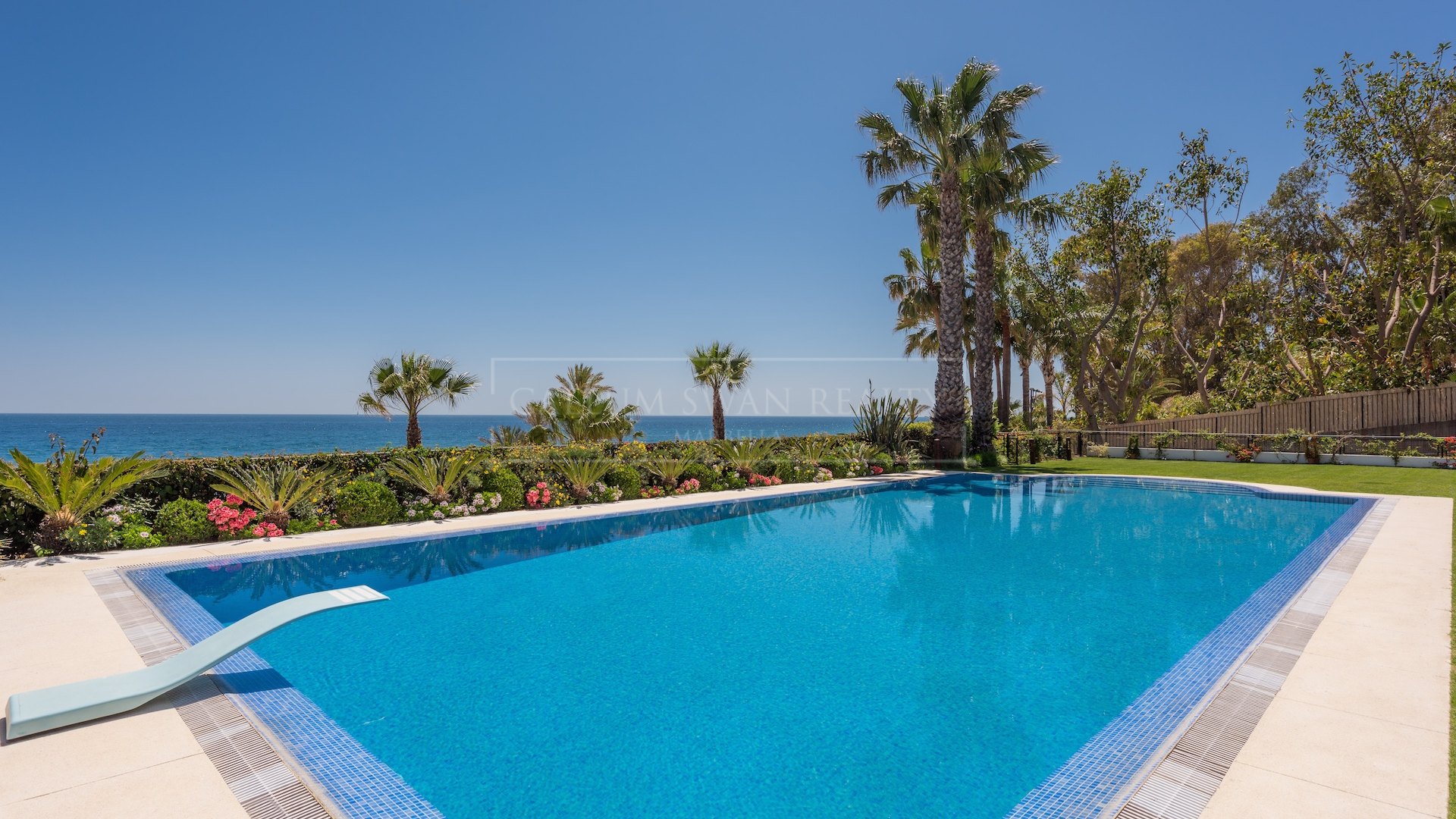 Villa for sale and rent in Marbella Club, Marbella Golden Mile