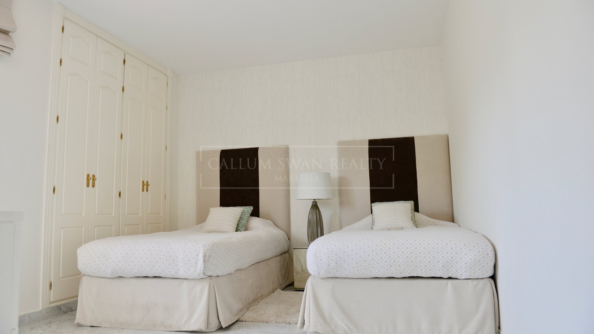 Duplex Penthouse for rent in Puente Romano, Marbella Golden Mile