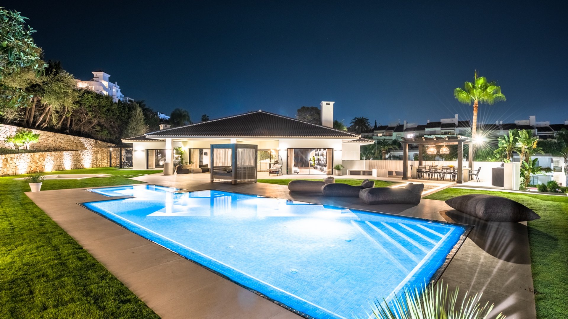 Luxury villa only a short walk from Puerto Banus in Nueva Andalucia