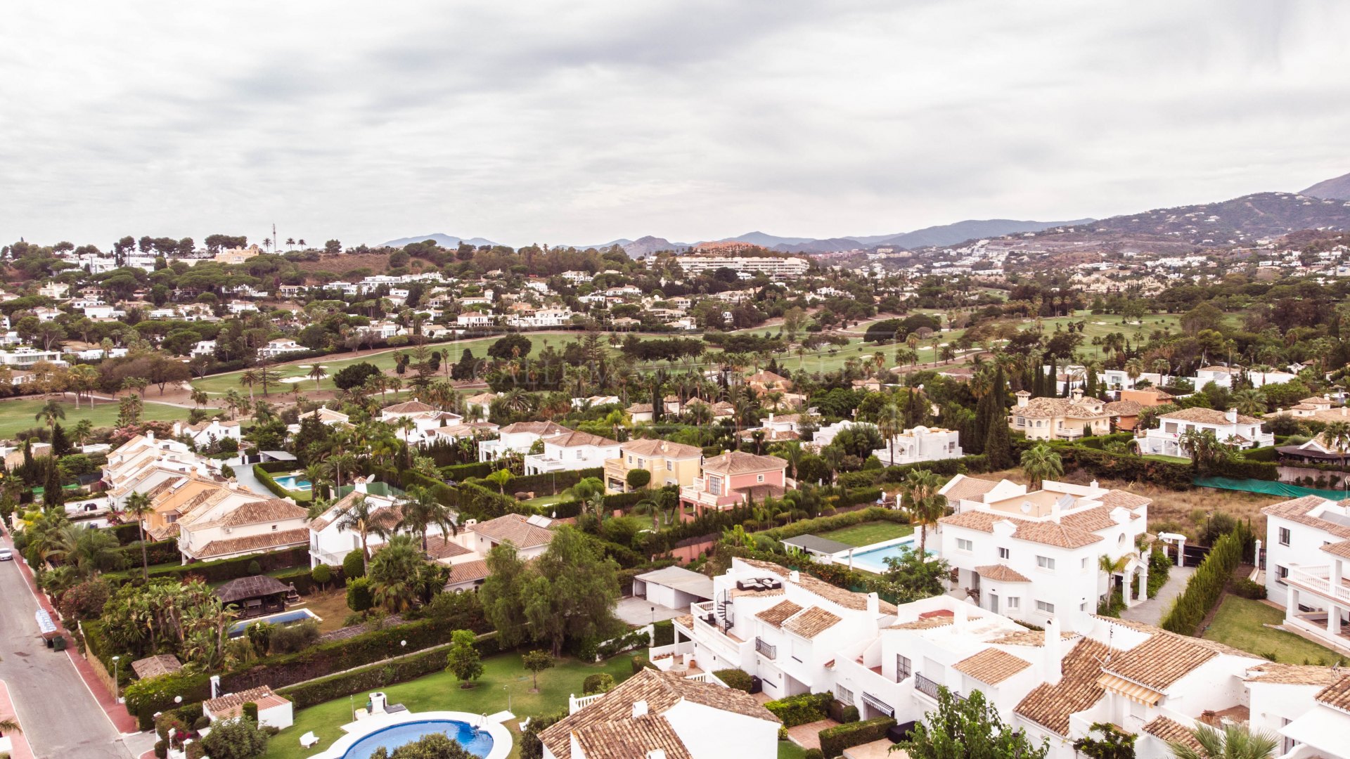 Town House for rent in Parcelas del Golf, Nueva Andalucia