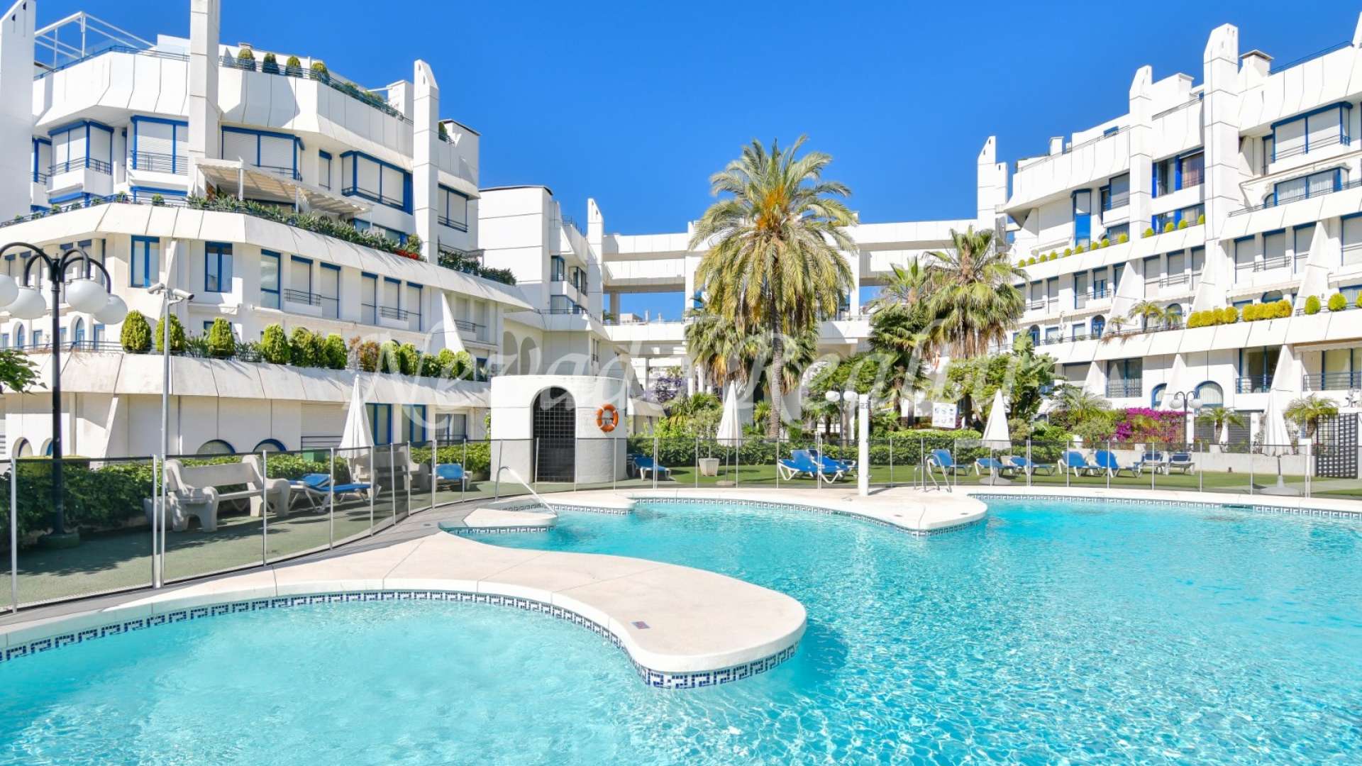 Apartment in Marbella House for sale