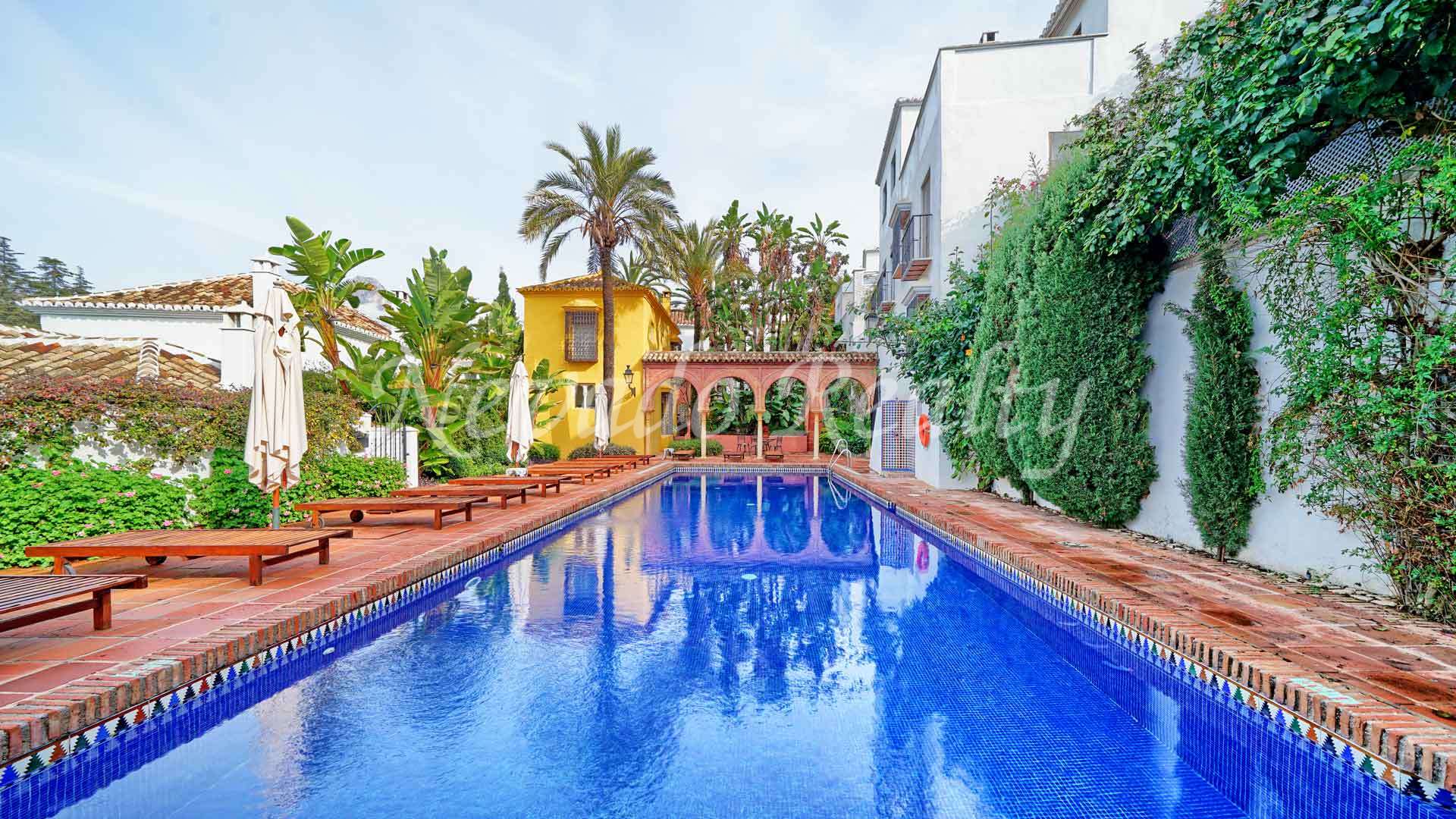 Flat in Las Lomas del Marbella Club for sale