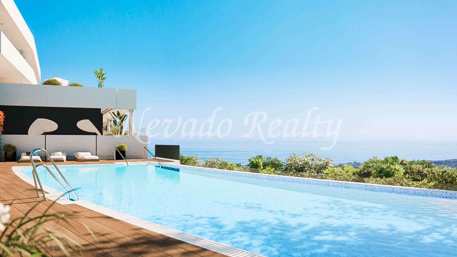 Apartamento en Los Monteros con vistas al mar en venta