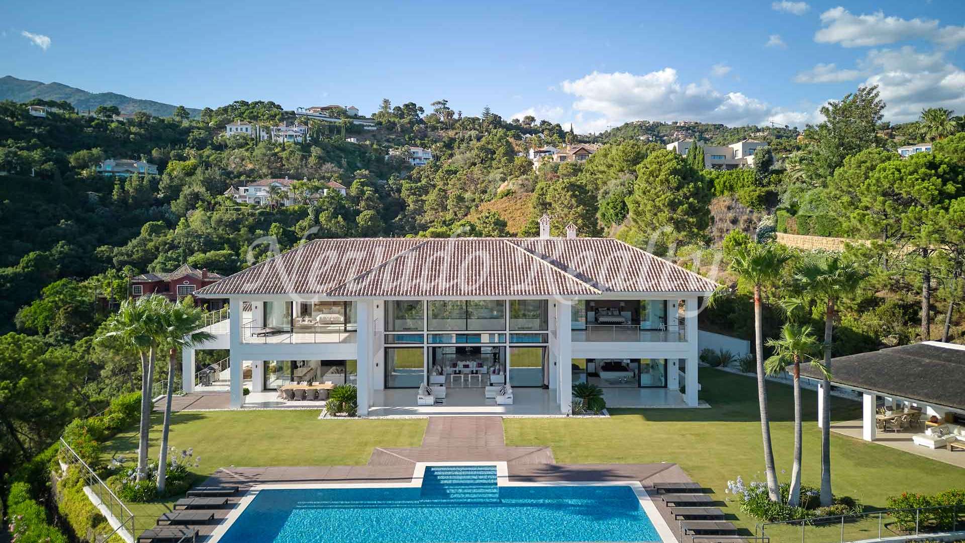 Villa in La Zagaleta with sea views for sale.