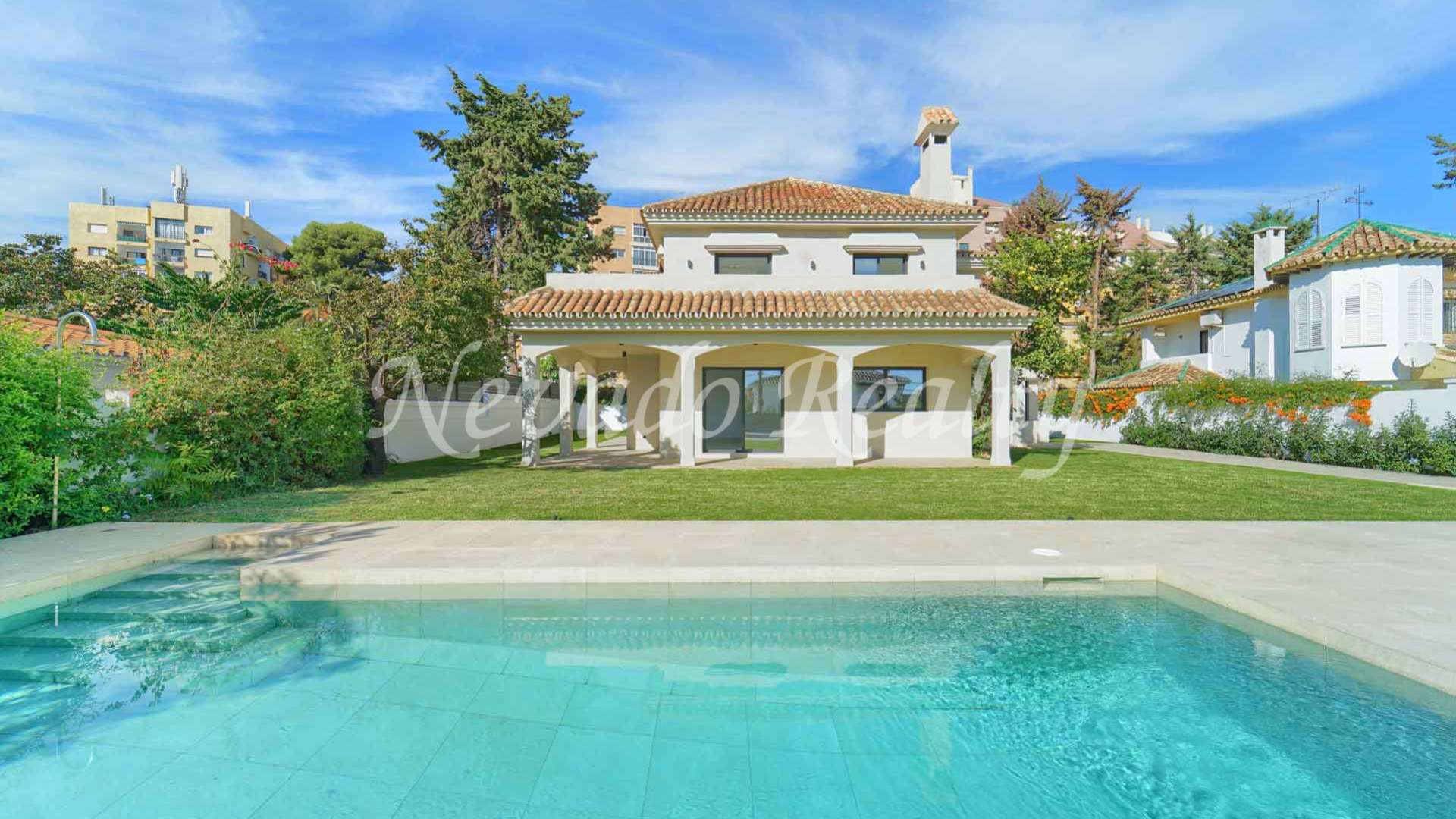 Villa for sale in Marbella centre, recently renovated
