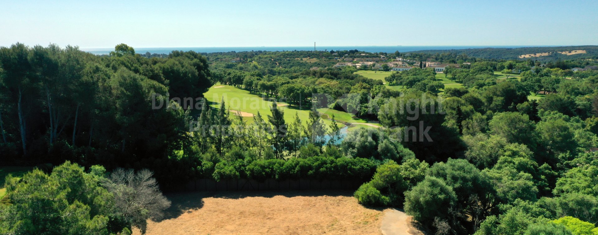 Sotogrande, Golfgrundstücke in erster Reihe in Valderrama zu verkaufen