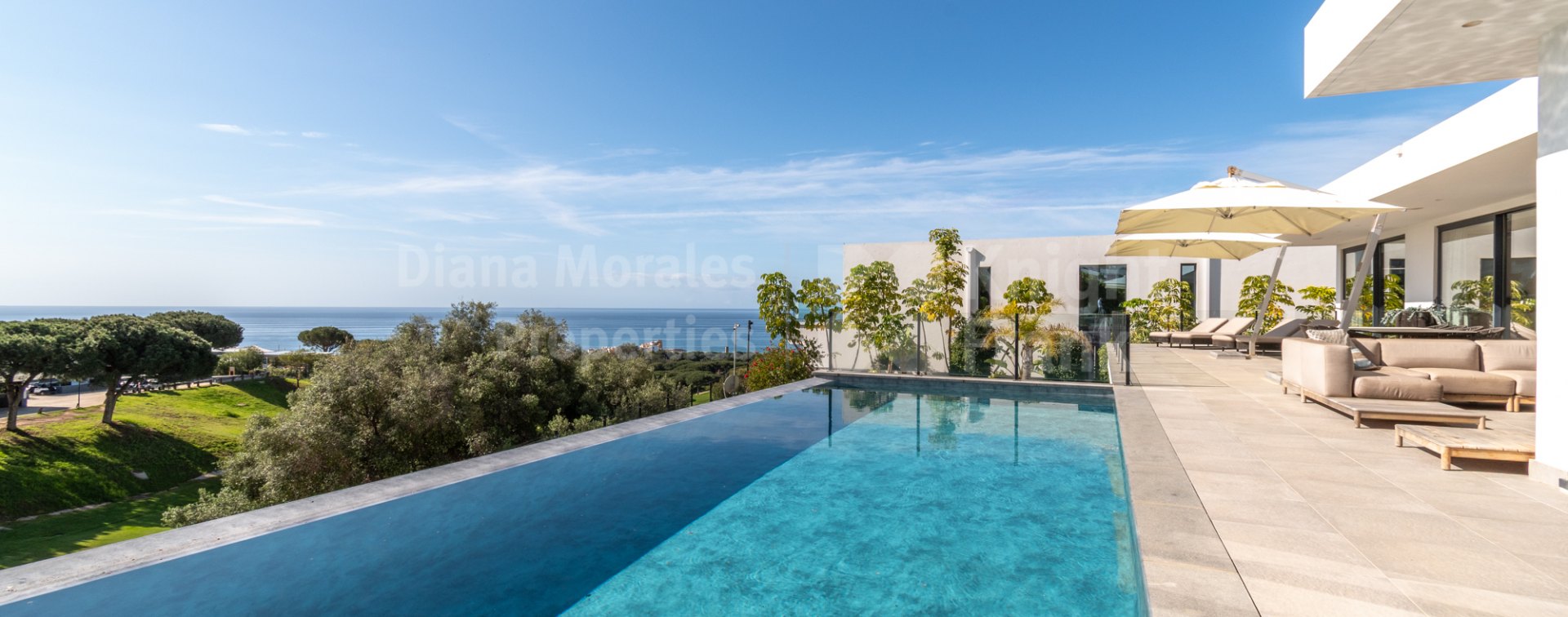 Vue sur la mer, golf et intimité totale à Cabopino