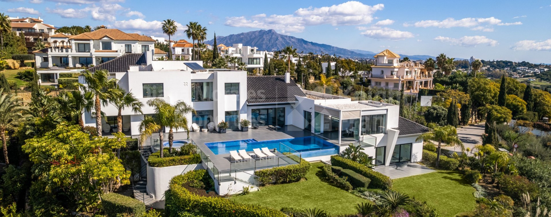 Los Flamingos Golf, Stunning Contemporary Style Villa