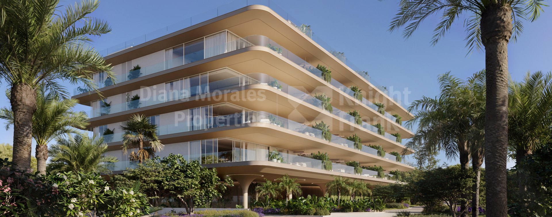Estepona, First floor south facing four-bedroom apartment in a seaside complex
