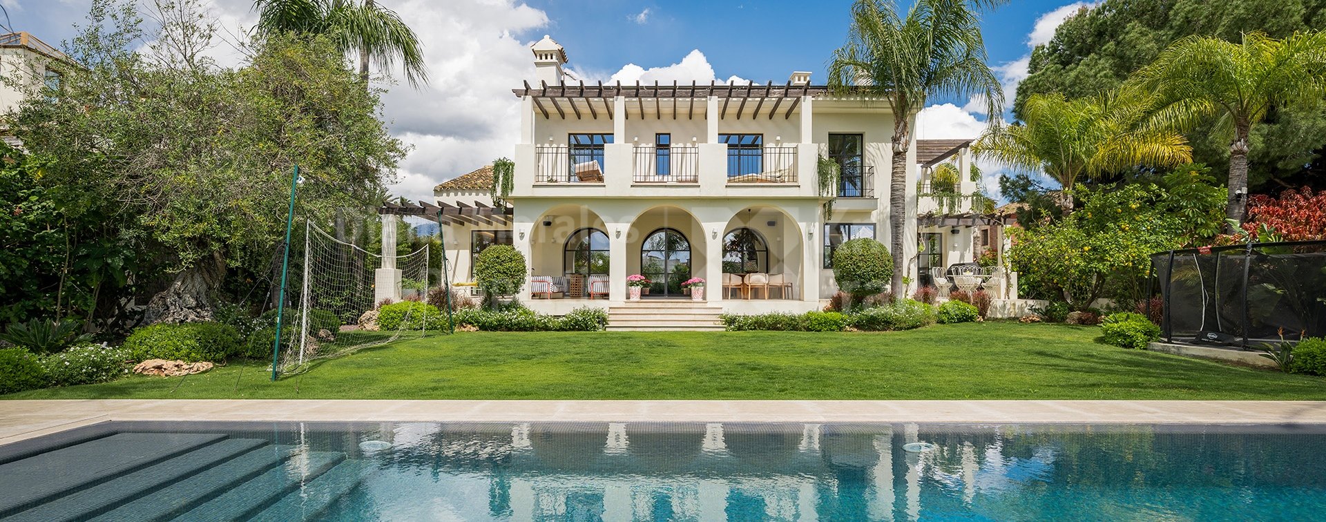 Linda Vista Baja, Villa familiar junto a la playa, San Pedro Playa, Marbella