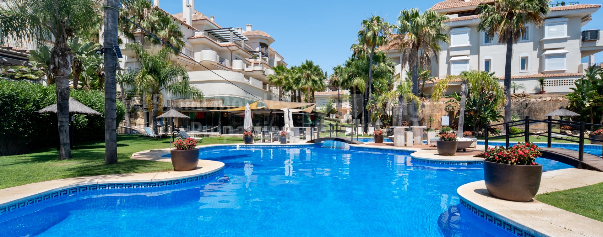 Aloha Hill Club, Modernes Penthouse im Golf Valley