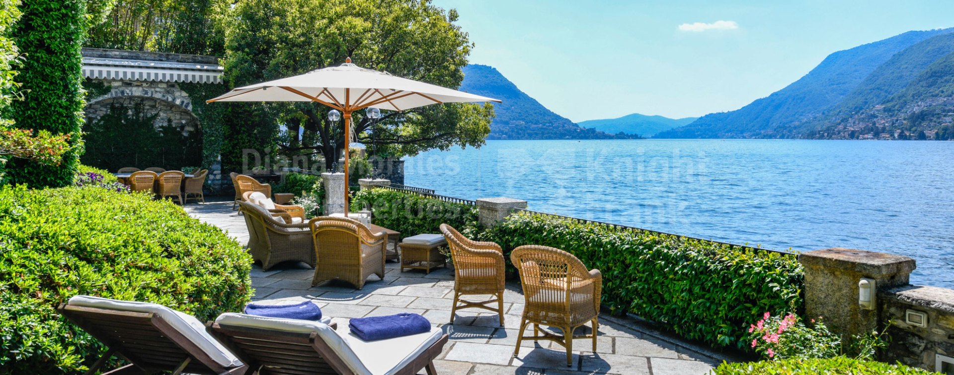 Pognana Lario, Distinguida residencia en Lago Como con muelle privado y casa de invitados