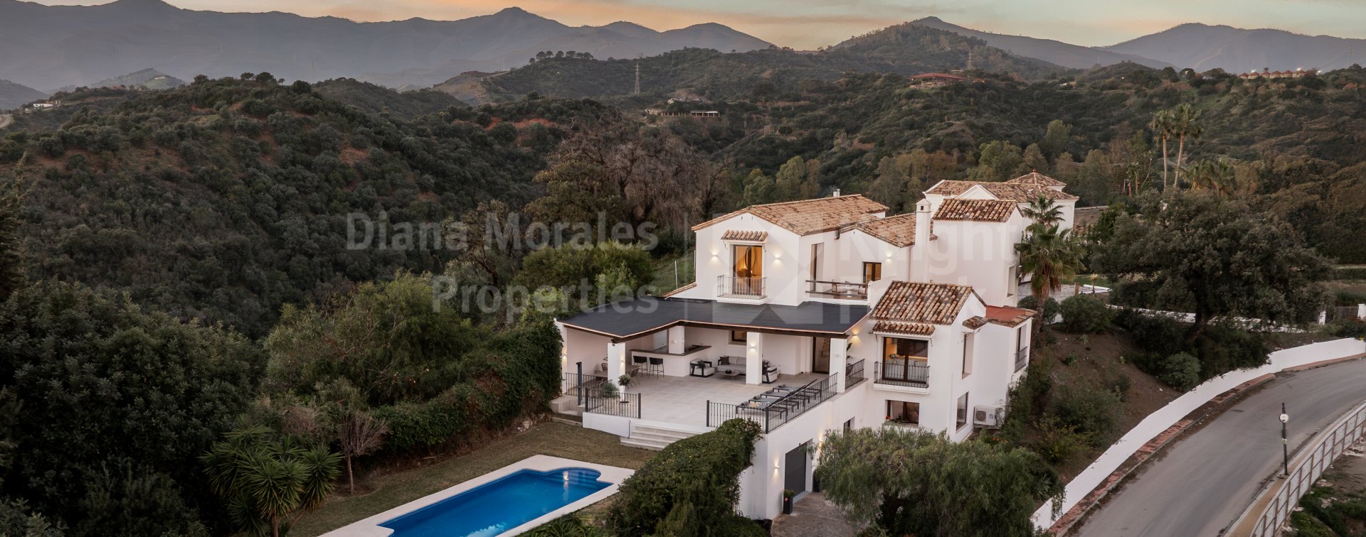 Selwo, Casa Edén, светлое убежище среди природы и побережья в Эстепоне