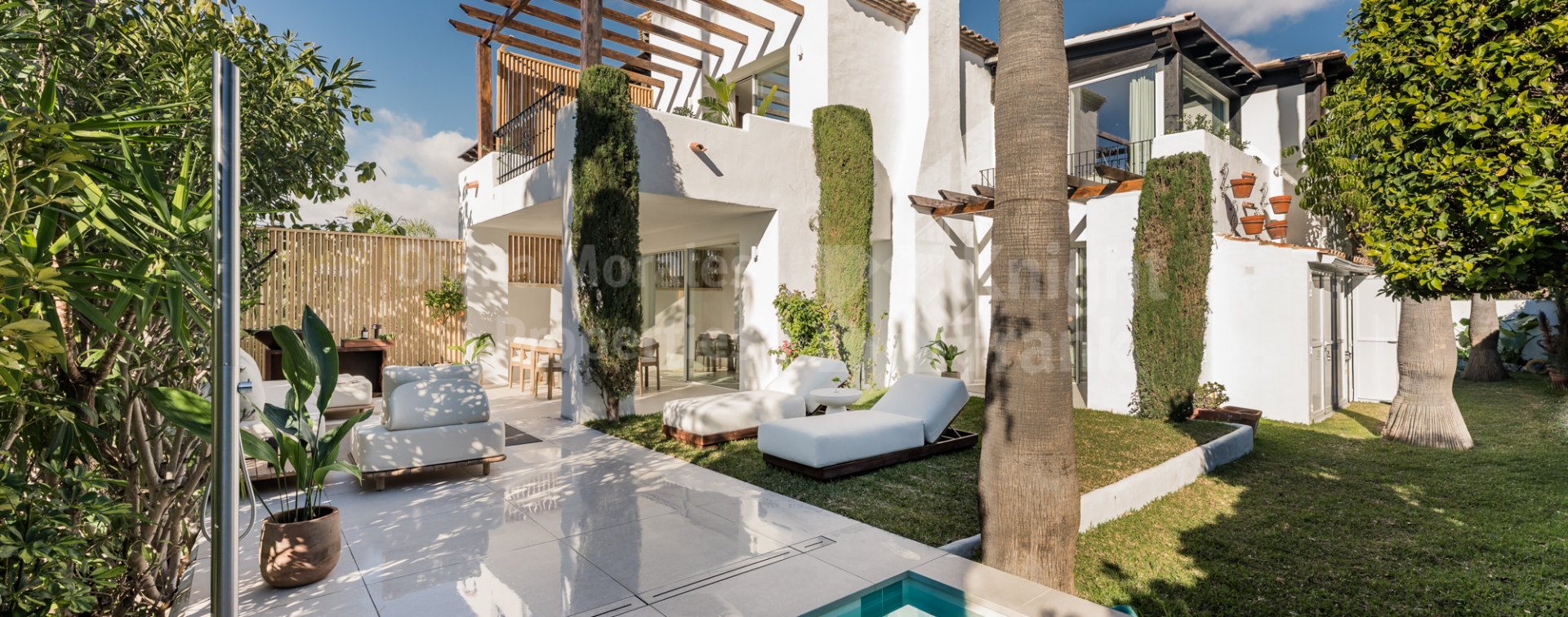 Altos de Salamanca, Casa Manca, exklusive Eckvilla in Altos de Puente Romano