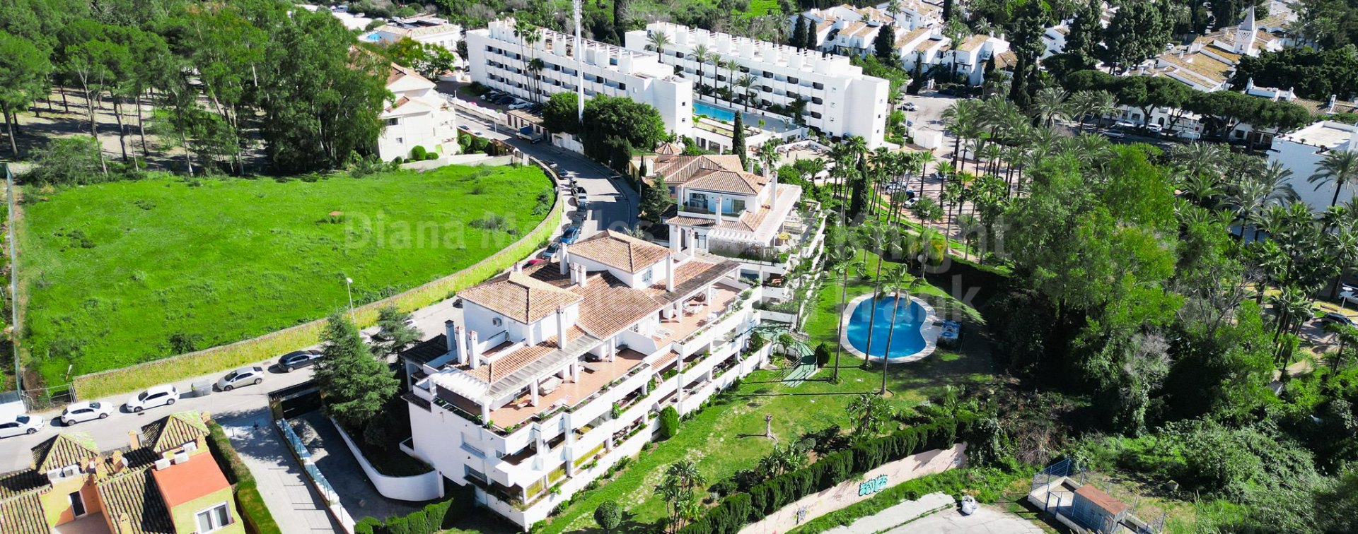 Balcones de Puente Romano, Elegante apartamento en planta baja a pasos de la playa en Puente Romano