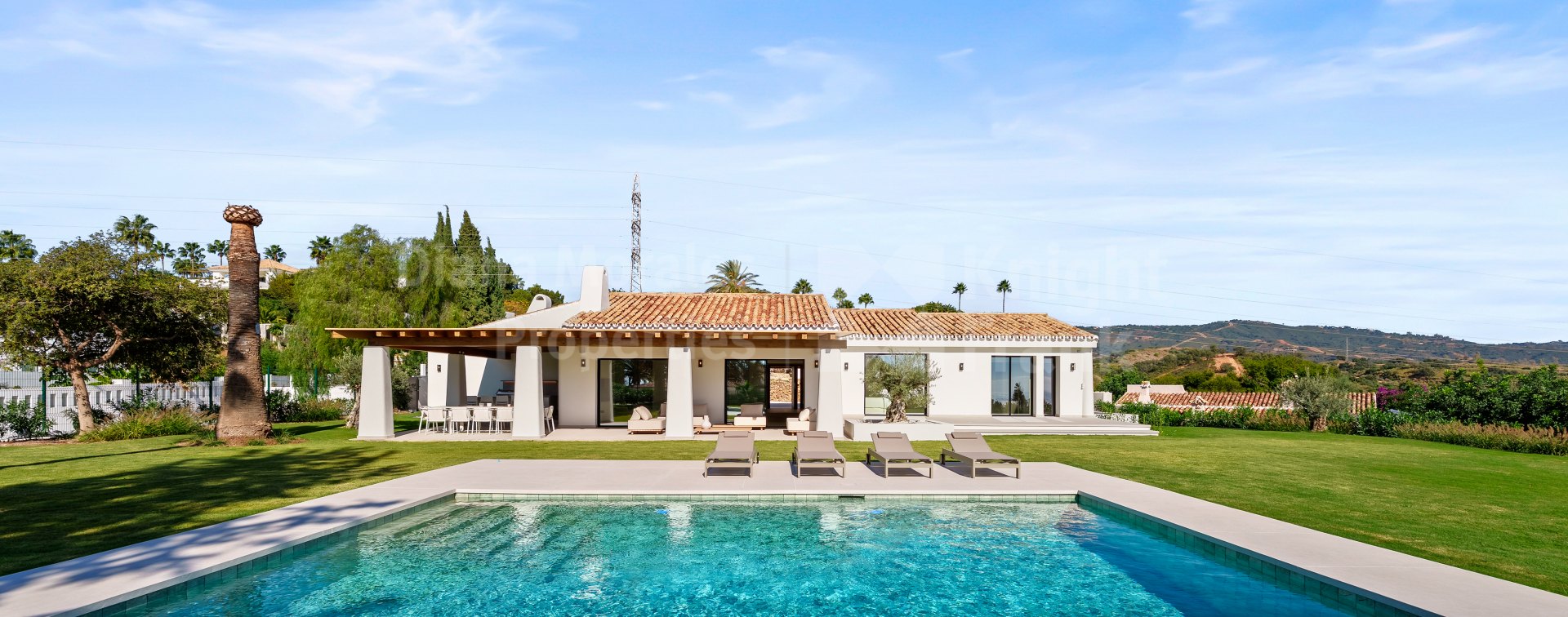 El Rosario, Villa La Serena, space, tranquillity and open views in an exceptional property in Marbella